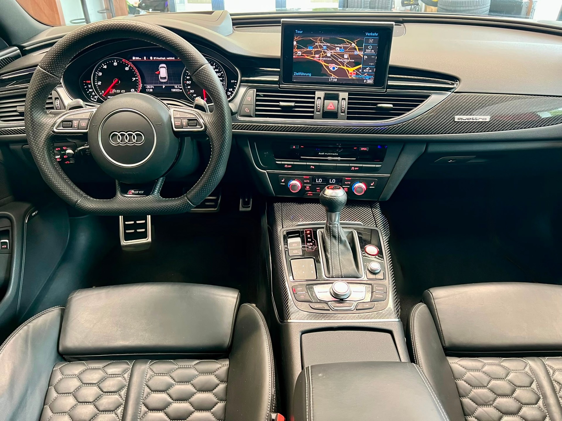 AUDI RS6 Avant 4.0 V8 TFSI perform. qu. T-Tr.-image-5