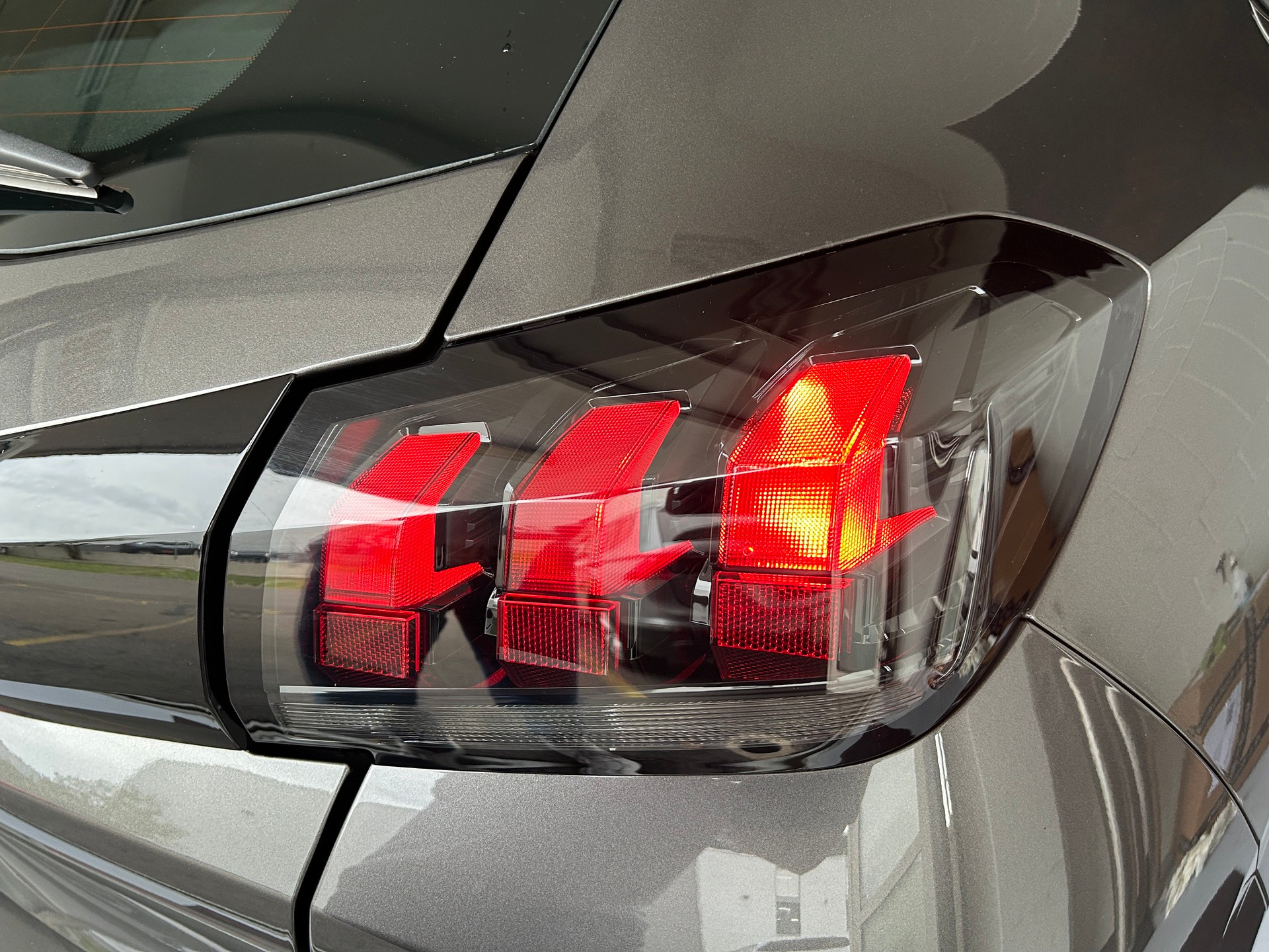 PEUGEOT 208 1.2 PureTech Active -CH Fahrzeug aus erster Hand mit seriöser Hystorie--image-22