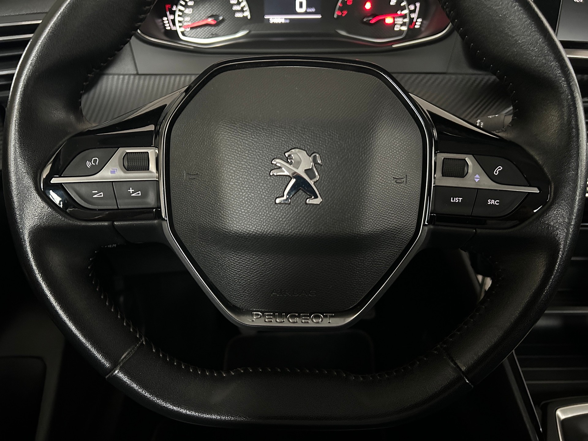 PEUGEOT 208 1.2 PureTech Active -CH Fahrzeug aus erster Hand mit seriöser Hystorie--image-8