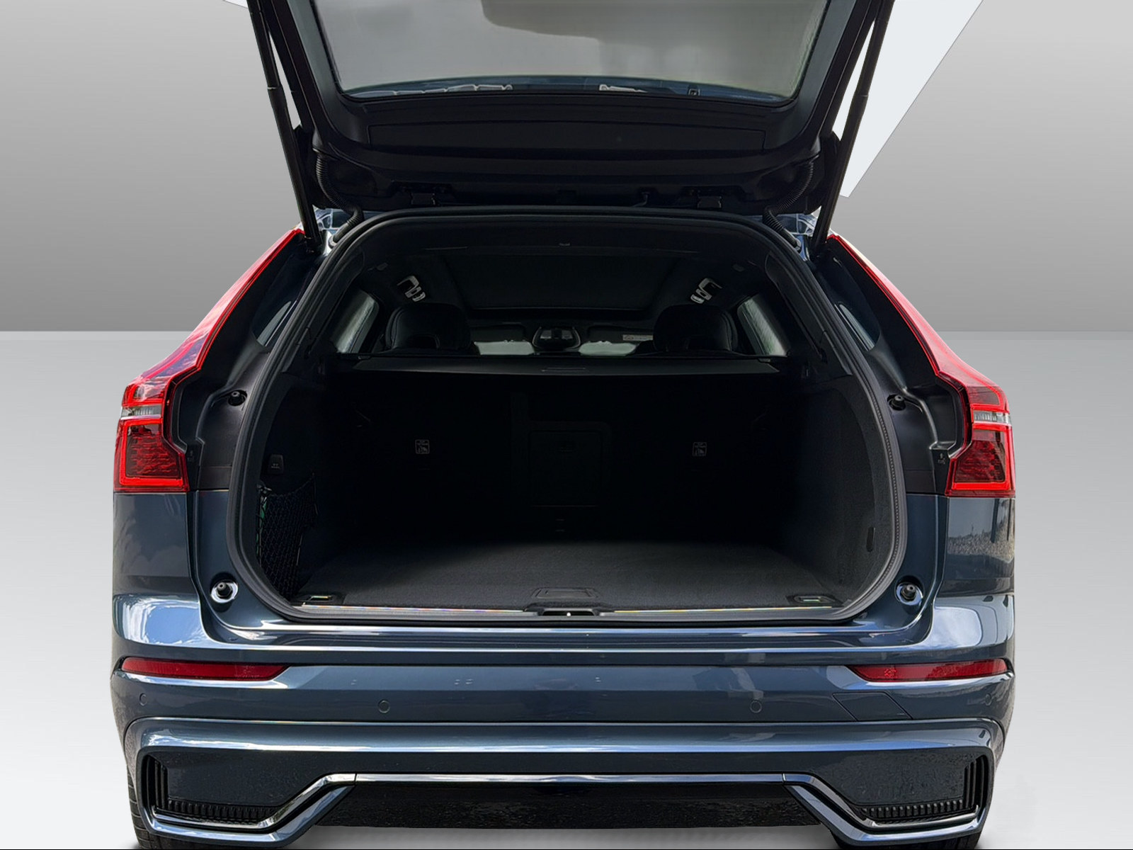 VOLVO XC60 2.0 T6 TE Black Edition eAWD-image-9