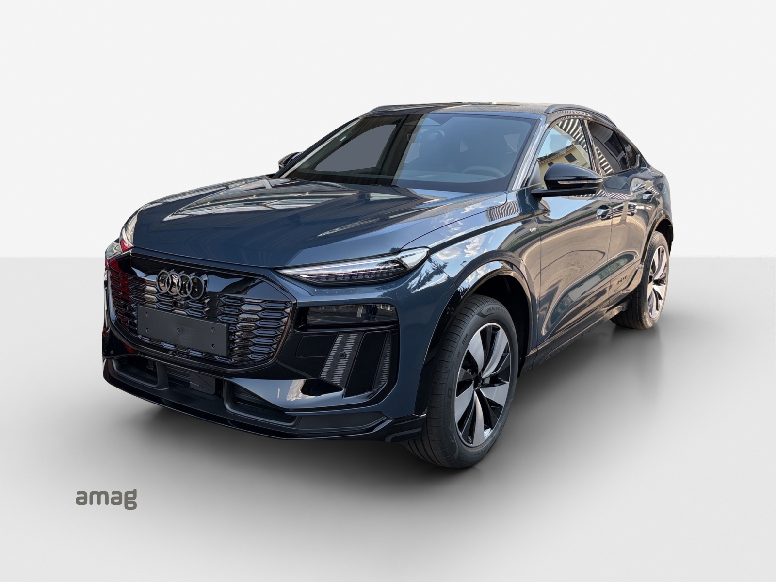 AUDI Q6 Sportback e-tron quattro-image-0