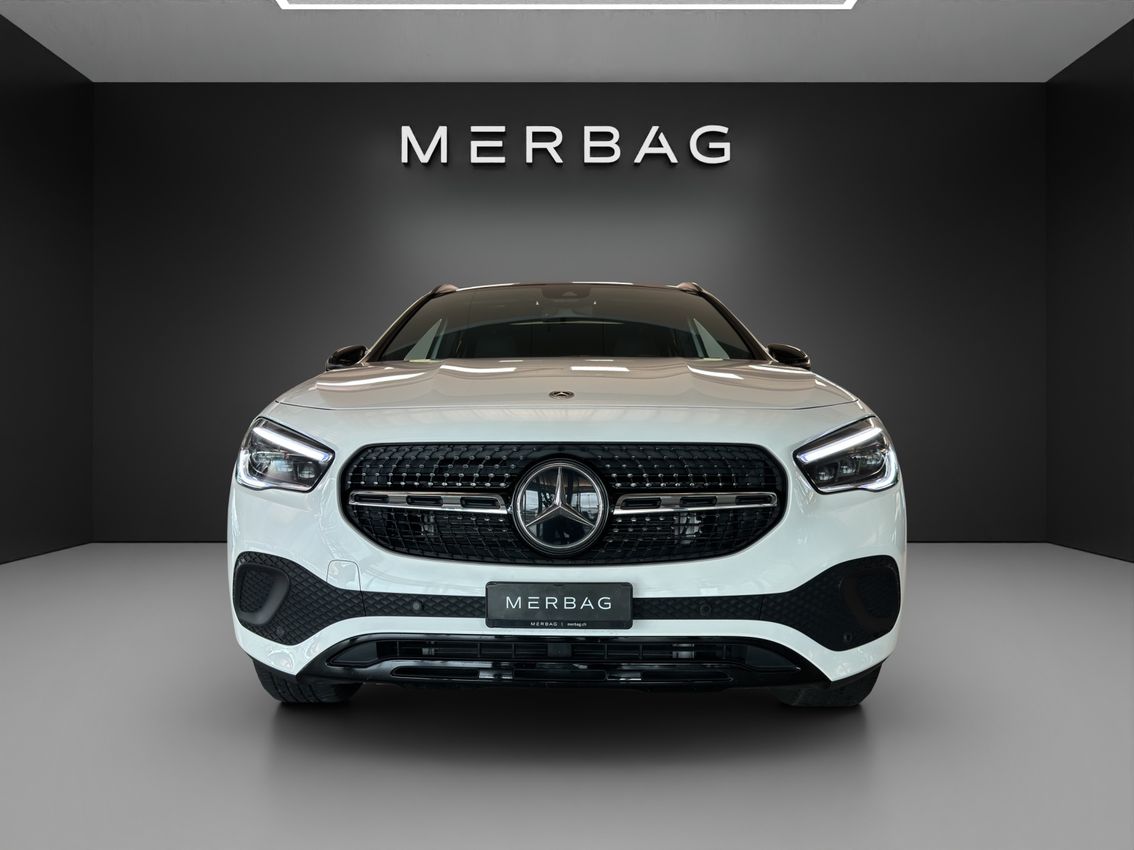 MERCEDES-BENZ GLA 200 Progressive-image-1
