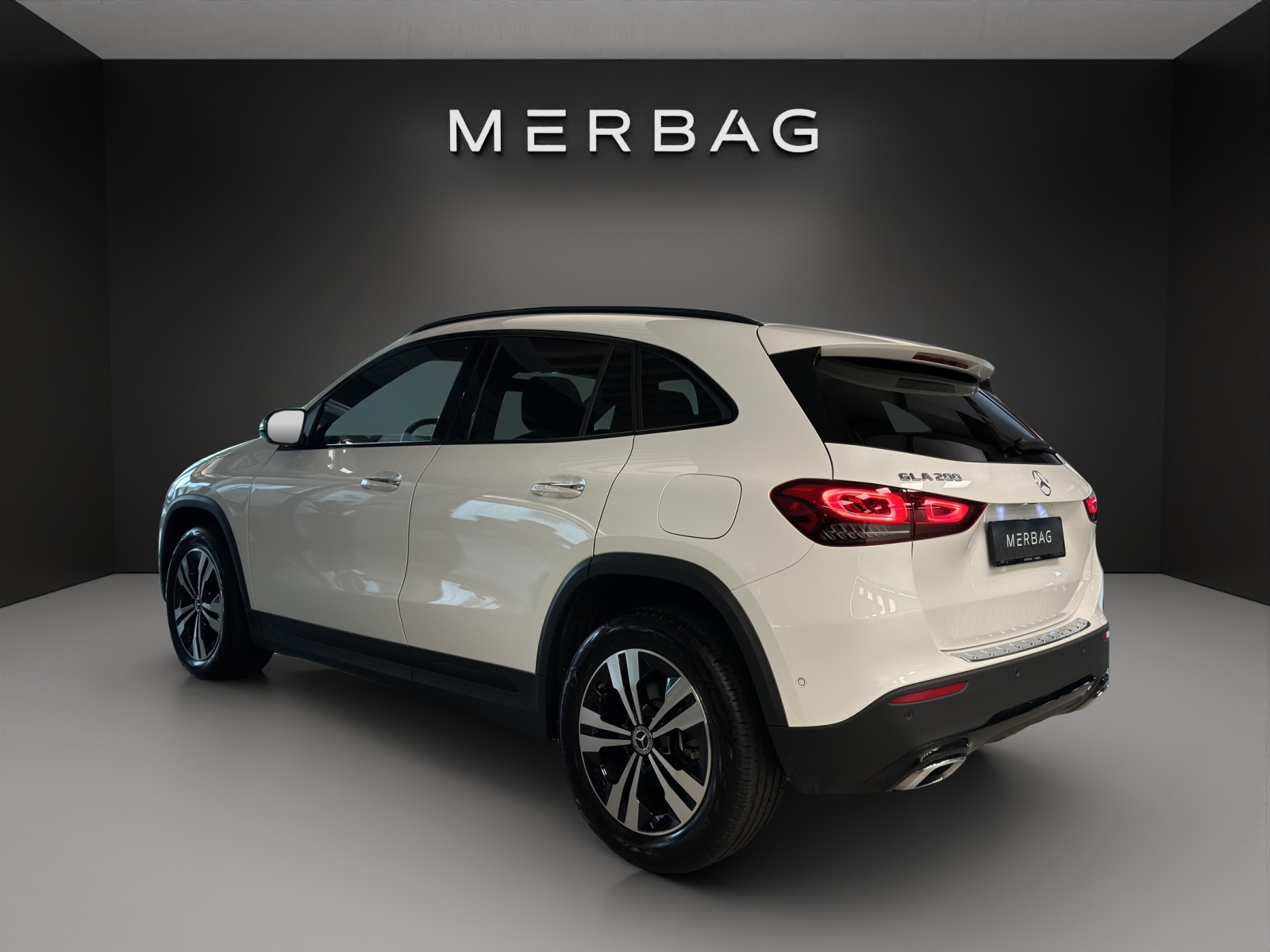 MERCEDES-BENZ GLA 200 Progressive-image-3
