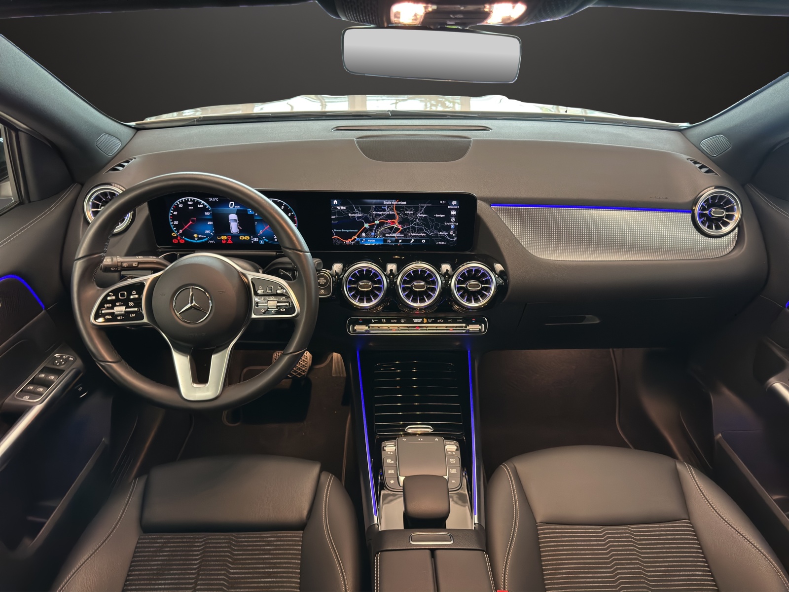 MERCEDES-BENZ GLA 200 Progressive-image-9