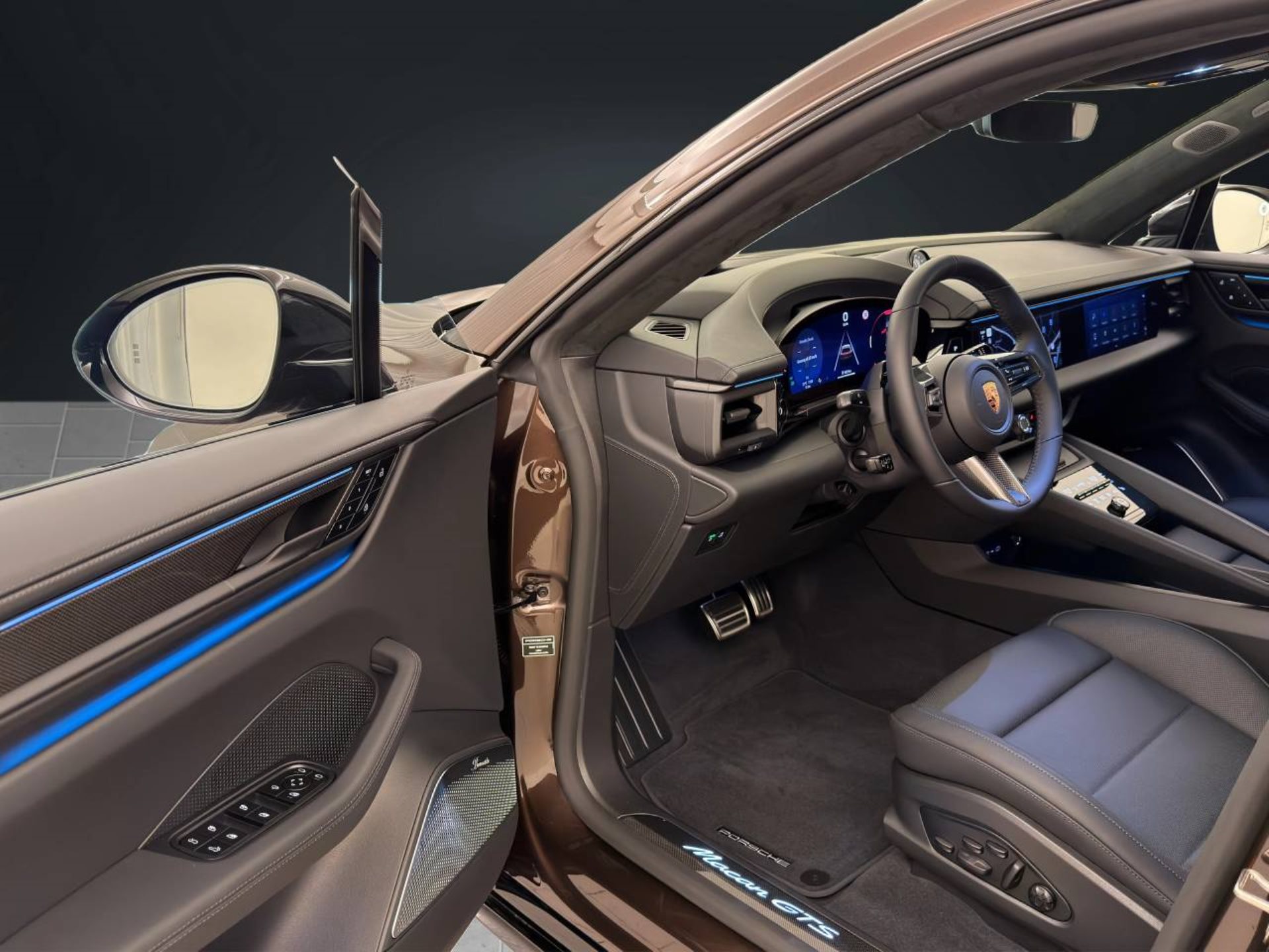 PORSCHE Macan GTS-image-3