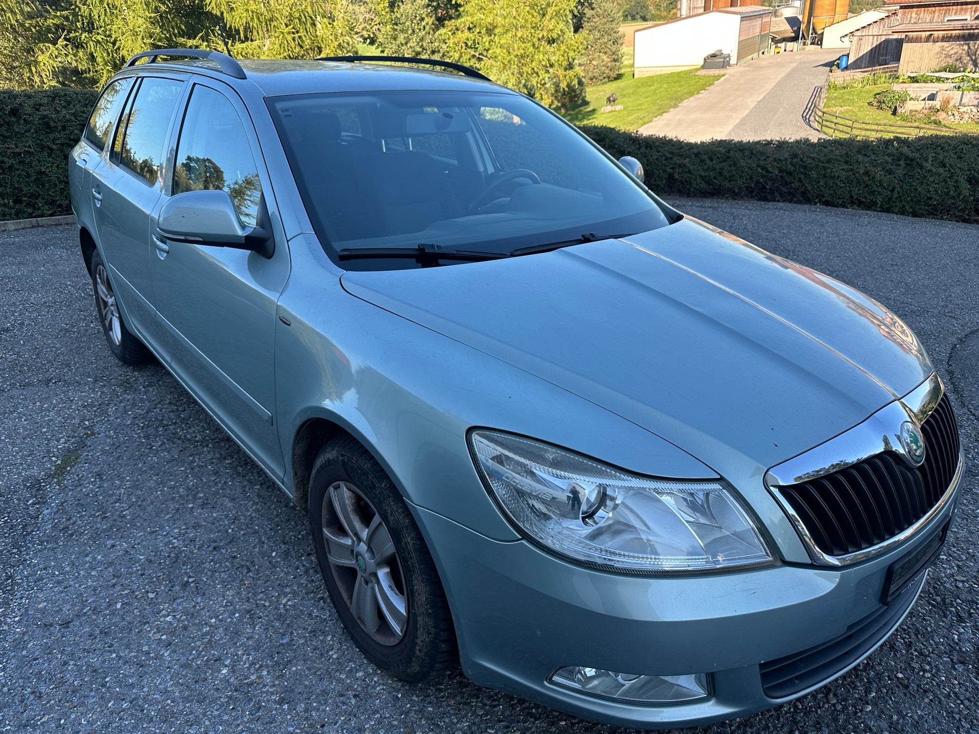 SKODA Octavia Combi 1.8 TSI Stöckli 4x4-image-5