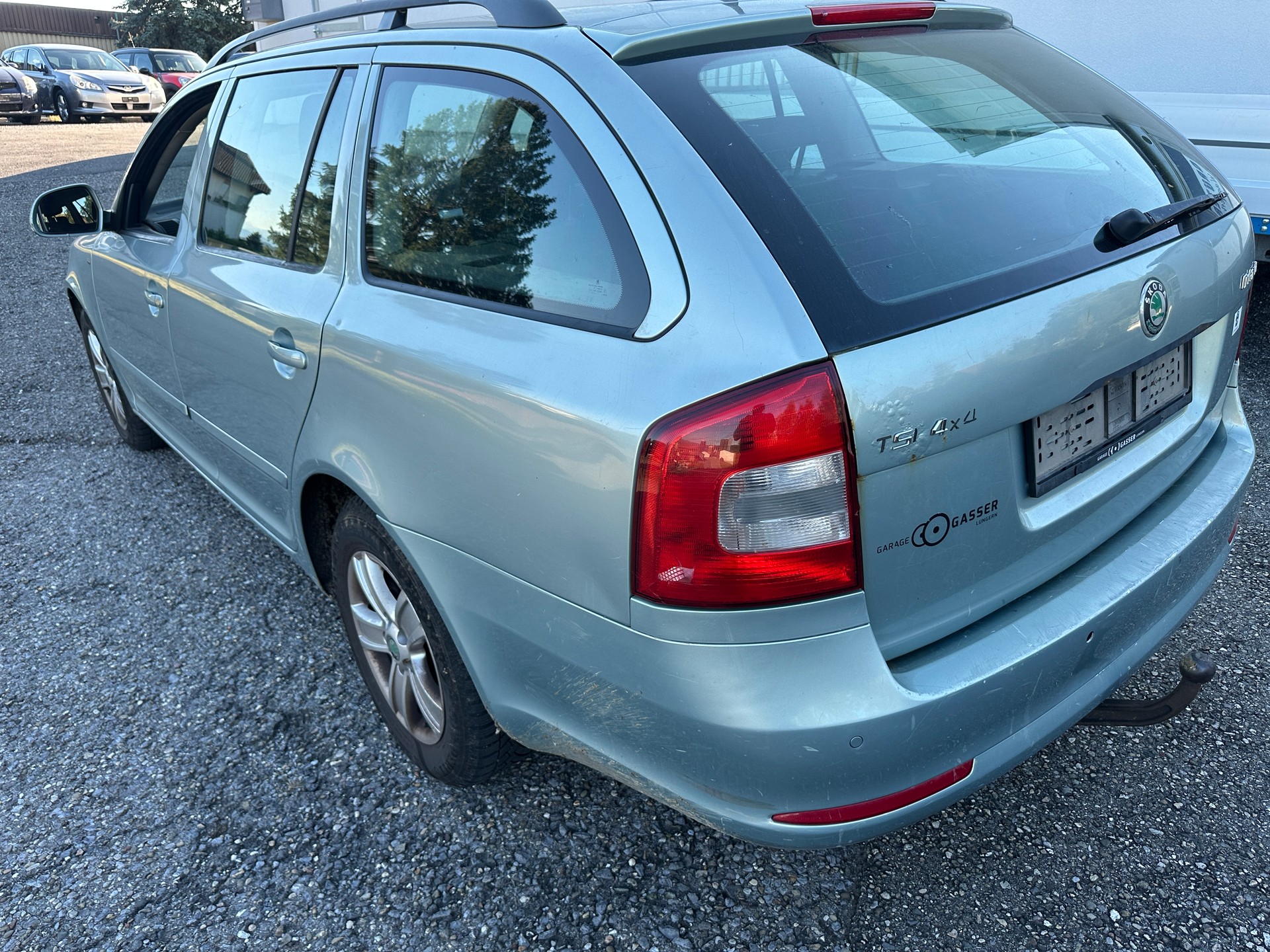 SKODA Octavia Combi 1.8 TSI Stöckli 4x4-image-3