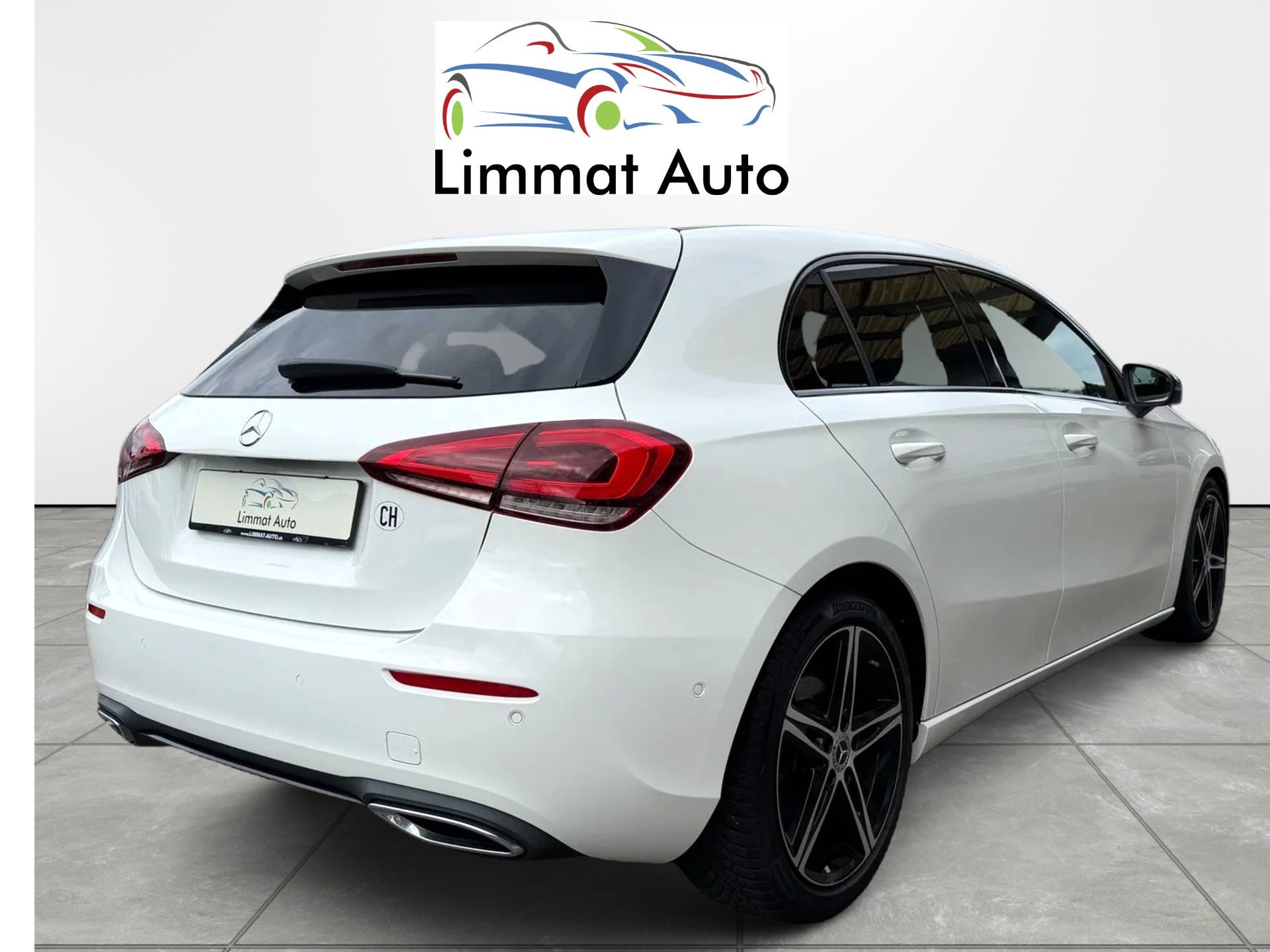 MERCEDES-BENZ A 180 d Edition-image-5