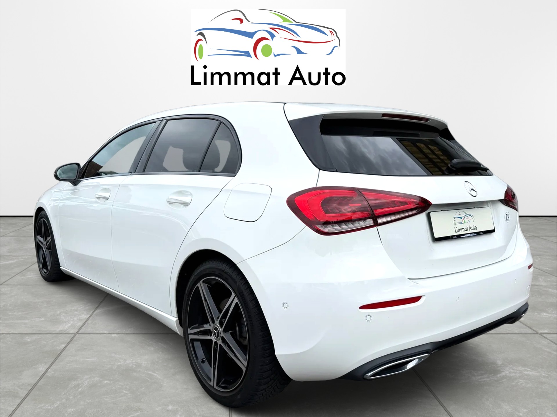 MERCEDES-BENZ A 180 d Edition-image-3
