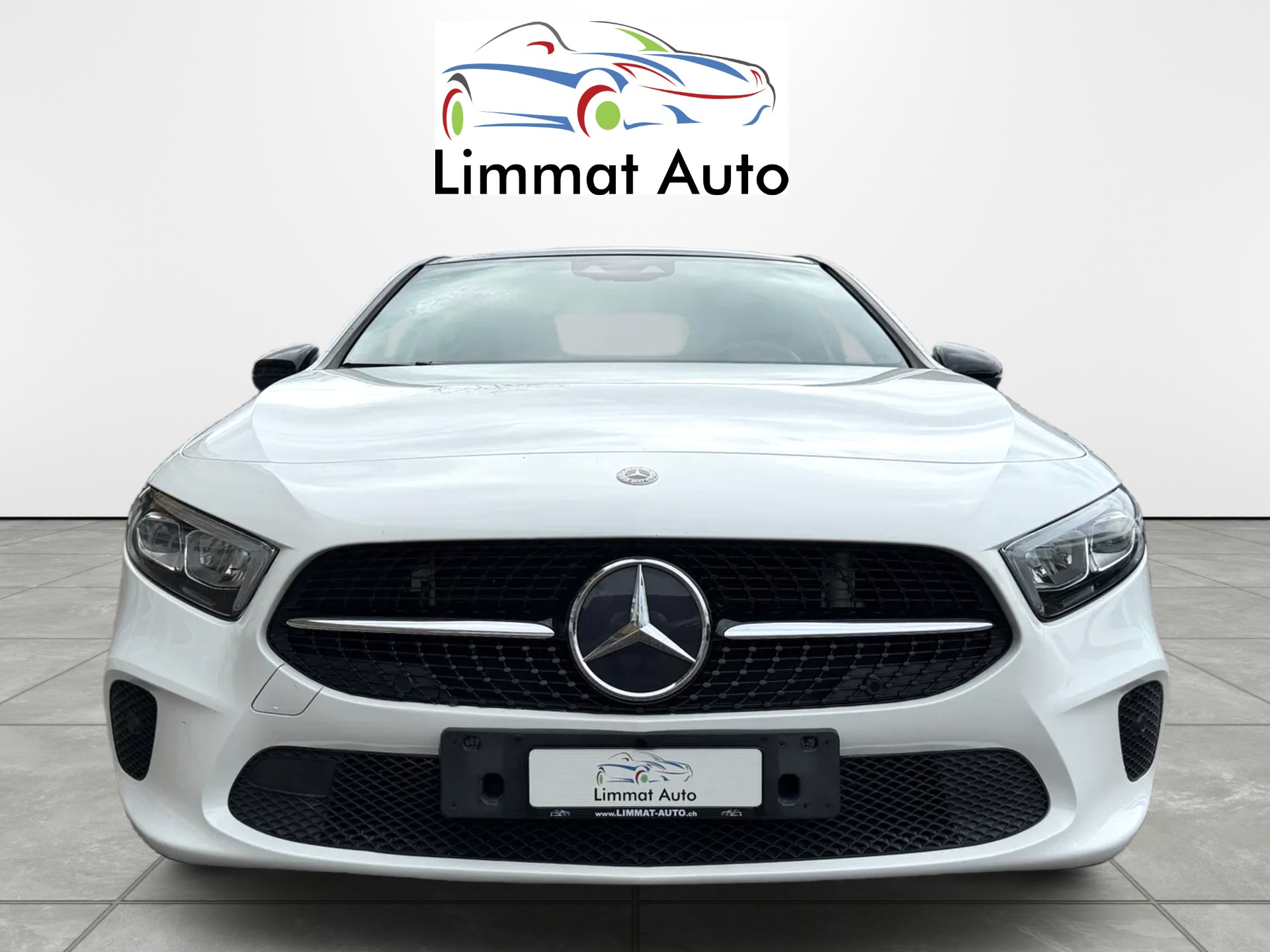 MERCEDES-BENZ A 180 d Edition-image-1