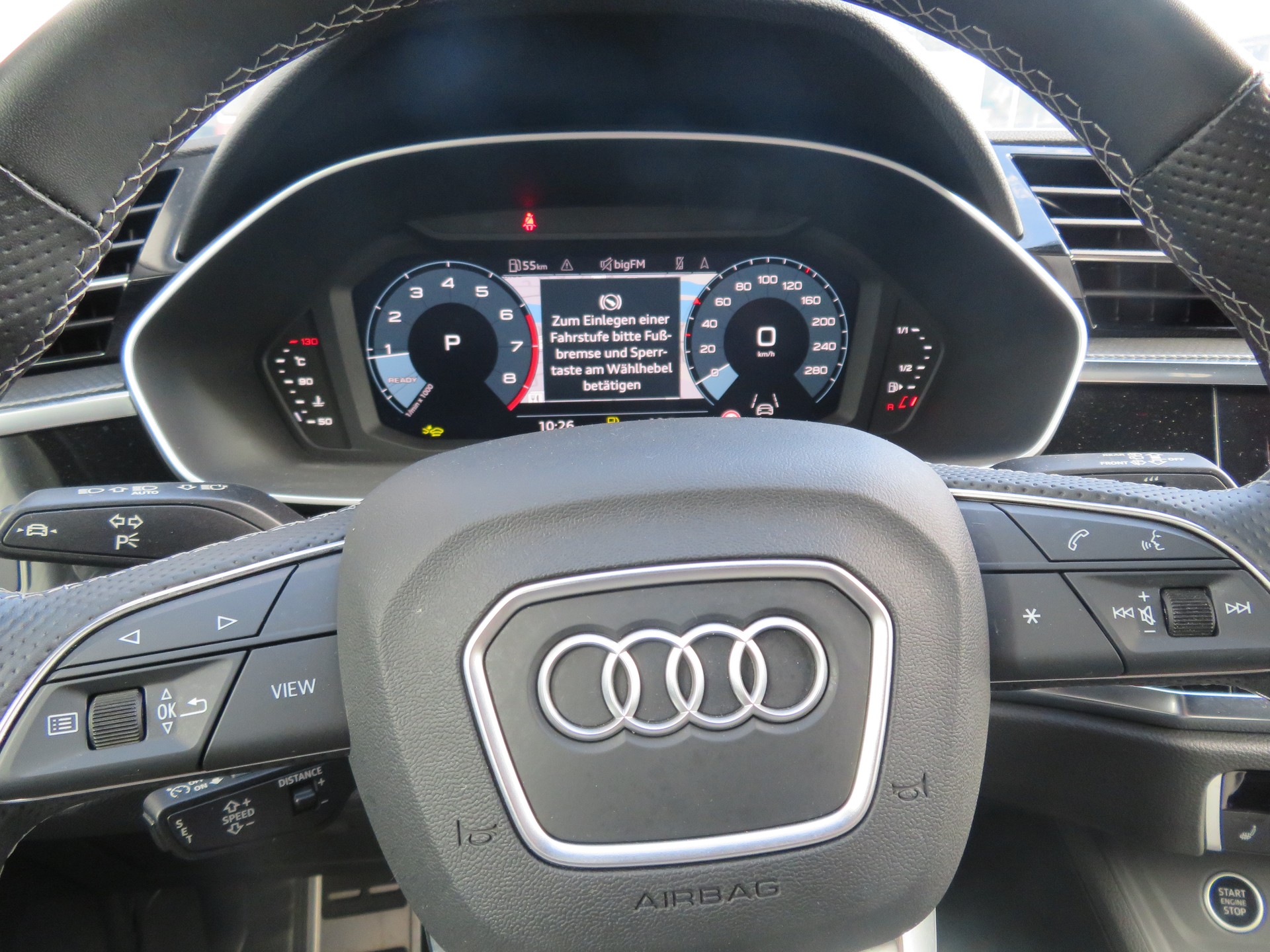AUDI Q3 40 TFSI "S-LINE" advanced quattro S-tronic-image-6