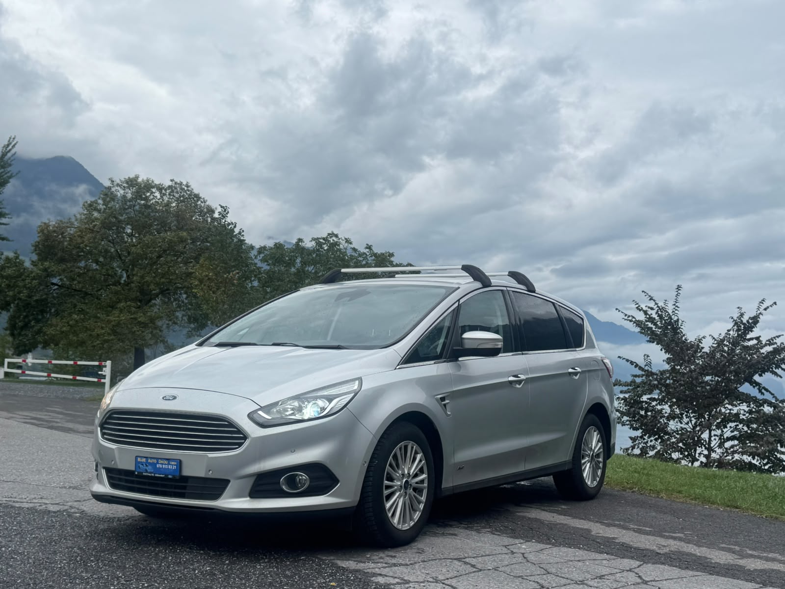 FORD S-Max 2.0 TDCi Trend AWD-image-2