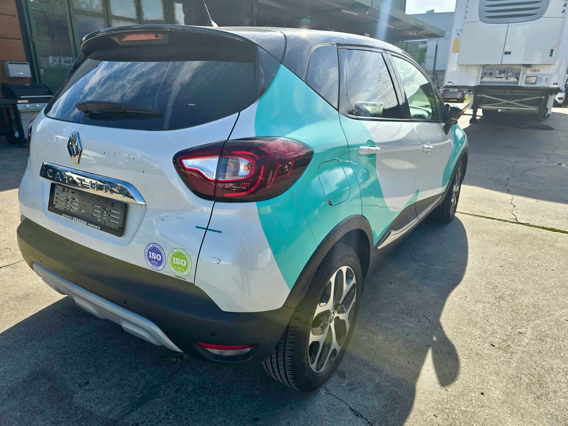 RENAULT Captur 1.3 T 16V Intens EDC-image-3