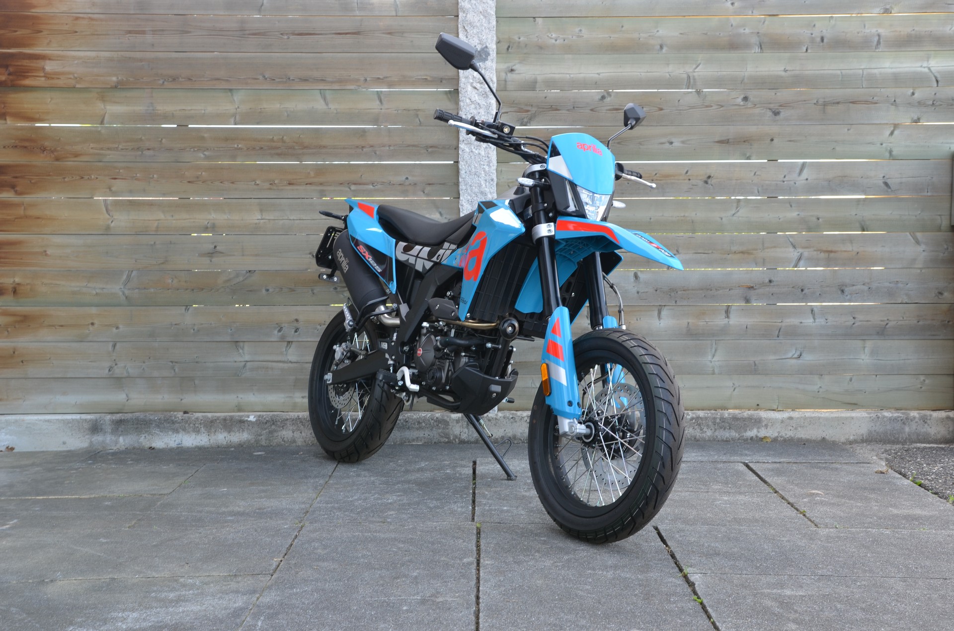 APRILIA SX 125 E5+-showroom-element-3