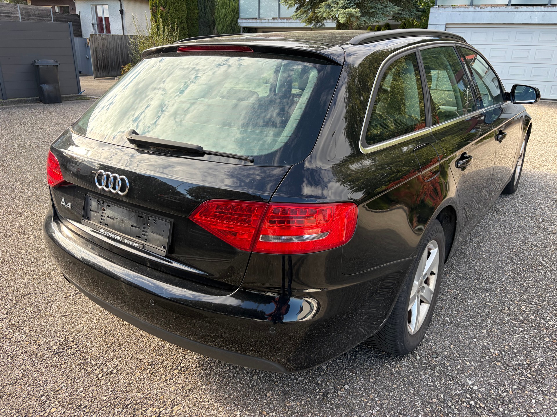AUDI A4 Avant 1.8 TFSI quattro-image-5