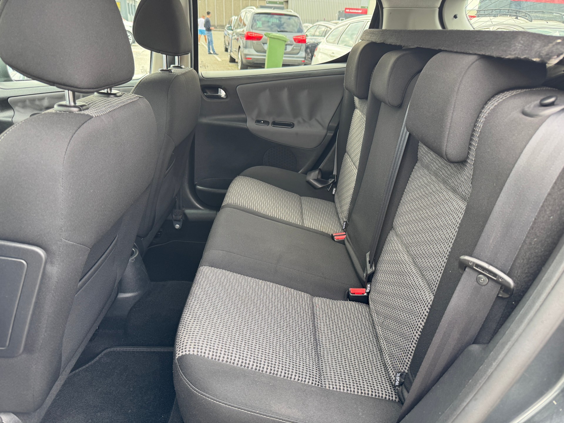 PEUGEOT 207 1.6 16V Sport Automatic-image-9