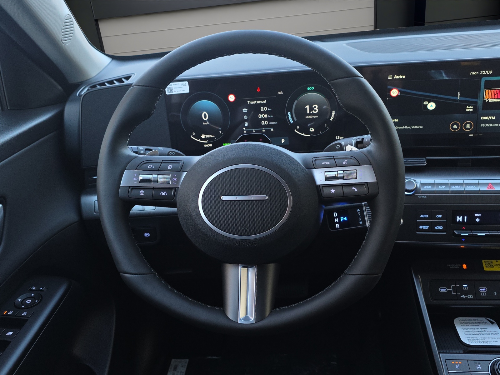 HYUNDAI Kona 1.6 GDi HEV Amplia DCT-image-6