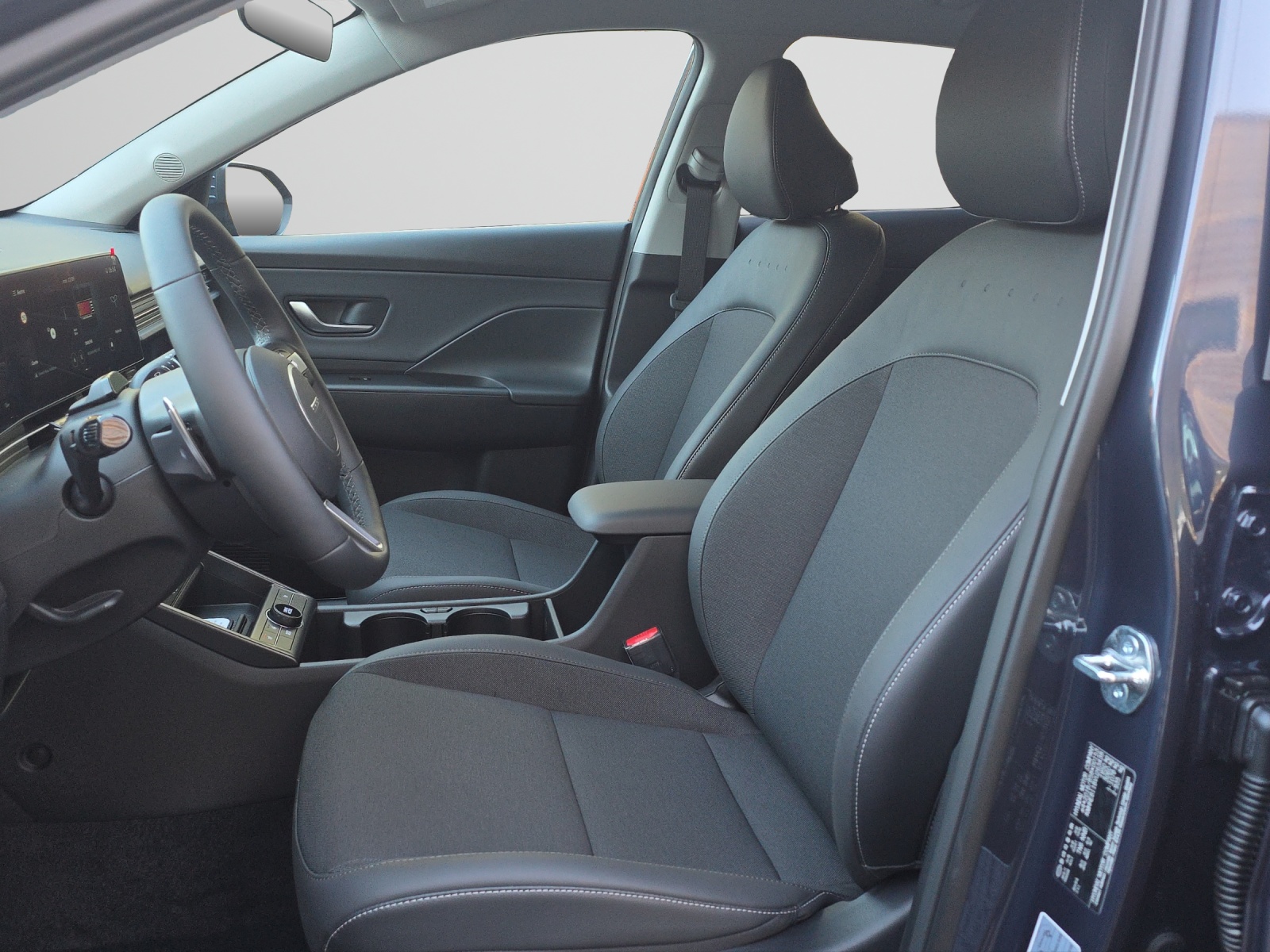HYUNDAI Kona 1.6 GDi HEV Amplia DCT-image-10