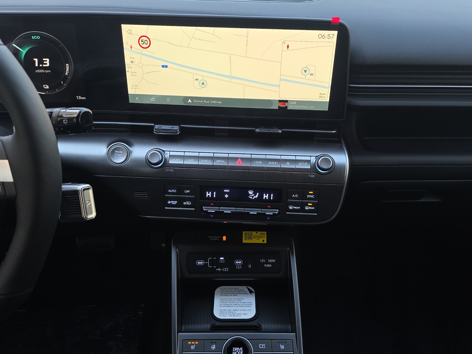 HYUNDAI Kona 1.6 GDi HEV Amplia DCT-image-8