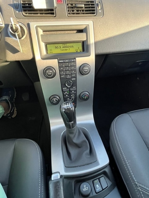 VOLVO 2.0 D Momentum-image-7