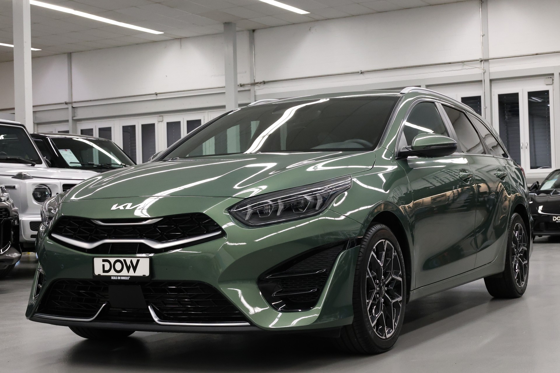KIA Ceed SW 1.5 T-GDi GT-Line-showroom-element-3