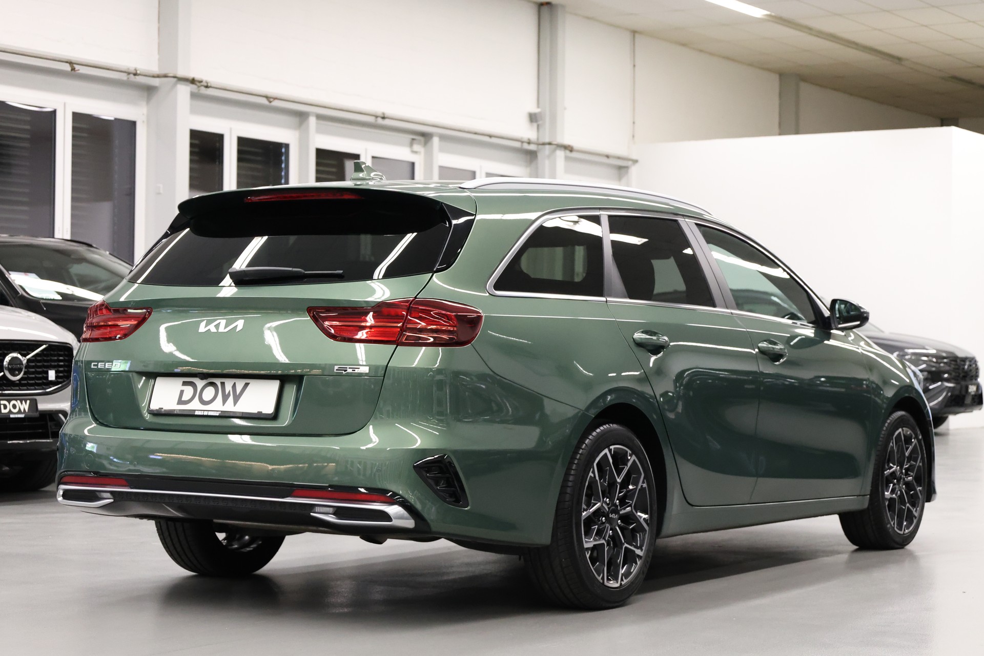 KIA Ceed SW 1.5 T-GDi GT-Line-image-7