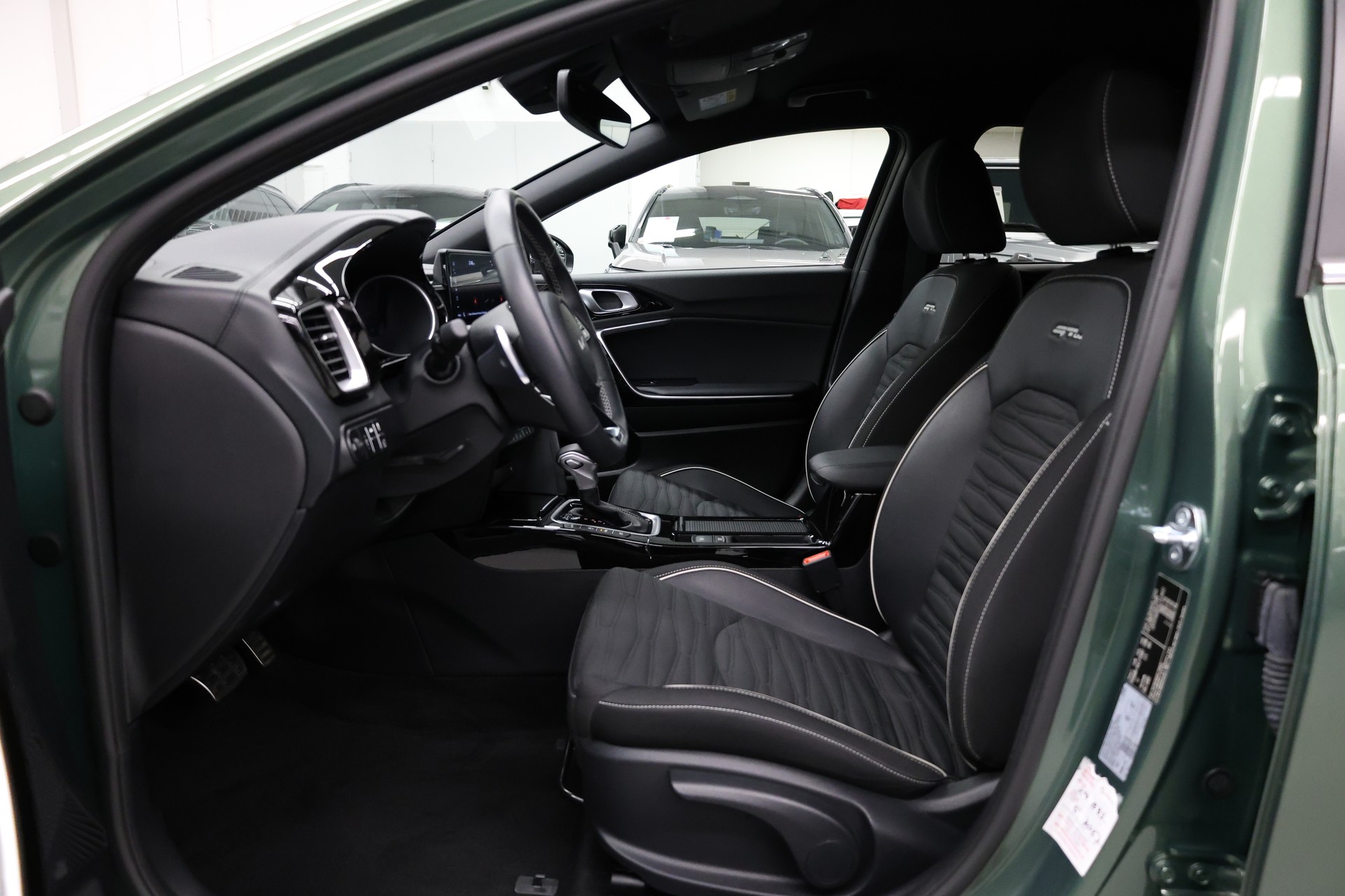 KIA Ceed SW 1.5 T-GDi GT-Line-image-22