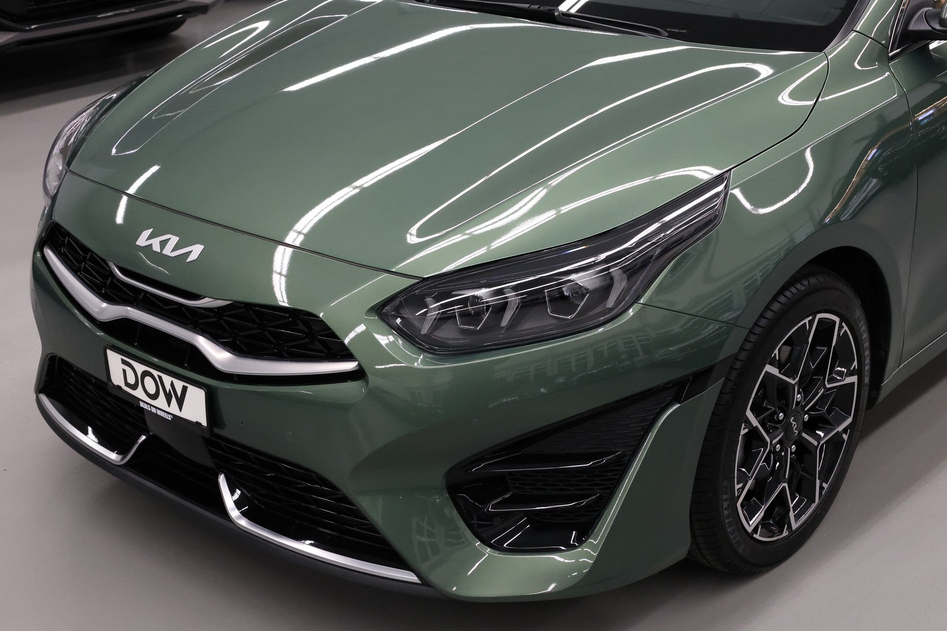 KIA Ceed SW 1.5 T-GDi GT-Line-image-6
