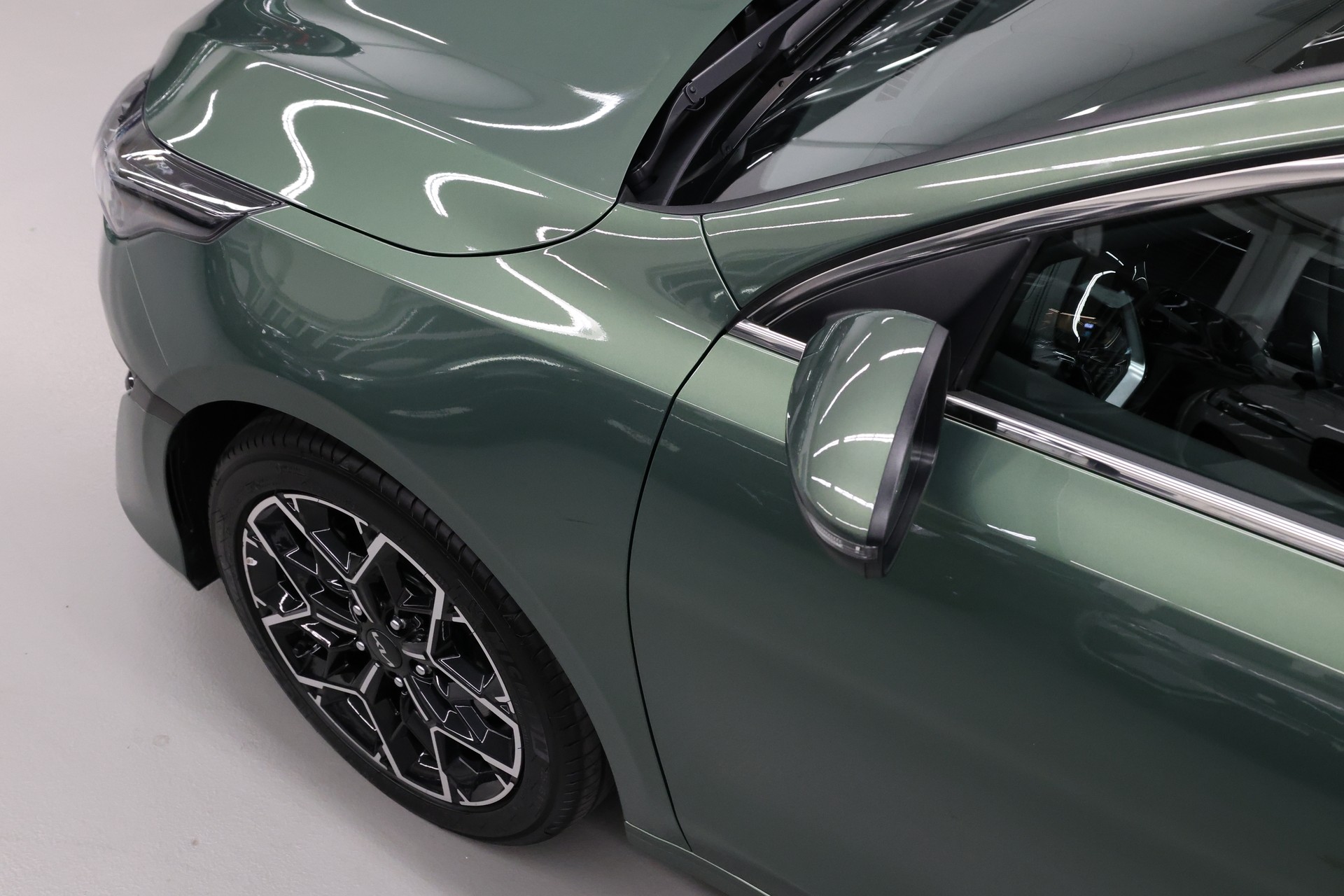 KIA Ceed SW 1.5 T-GDi GT-Line-image-15