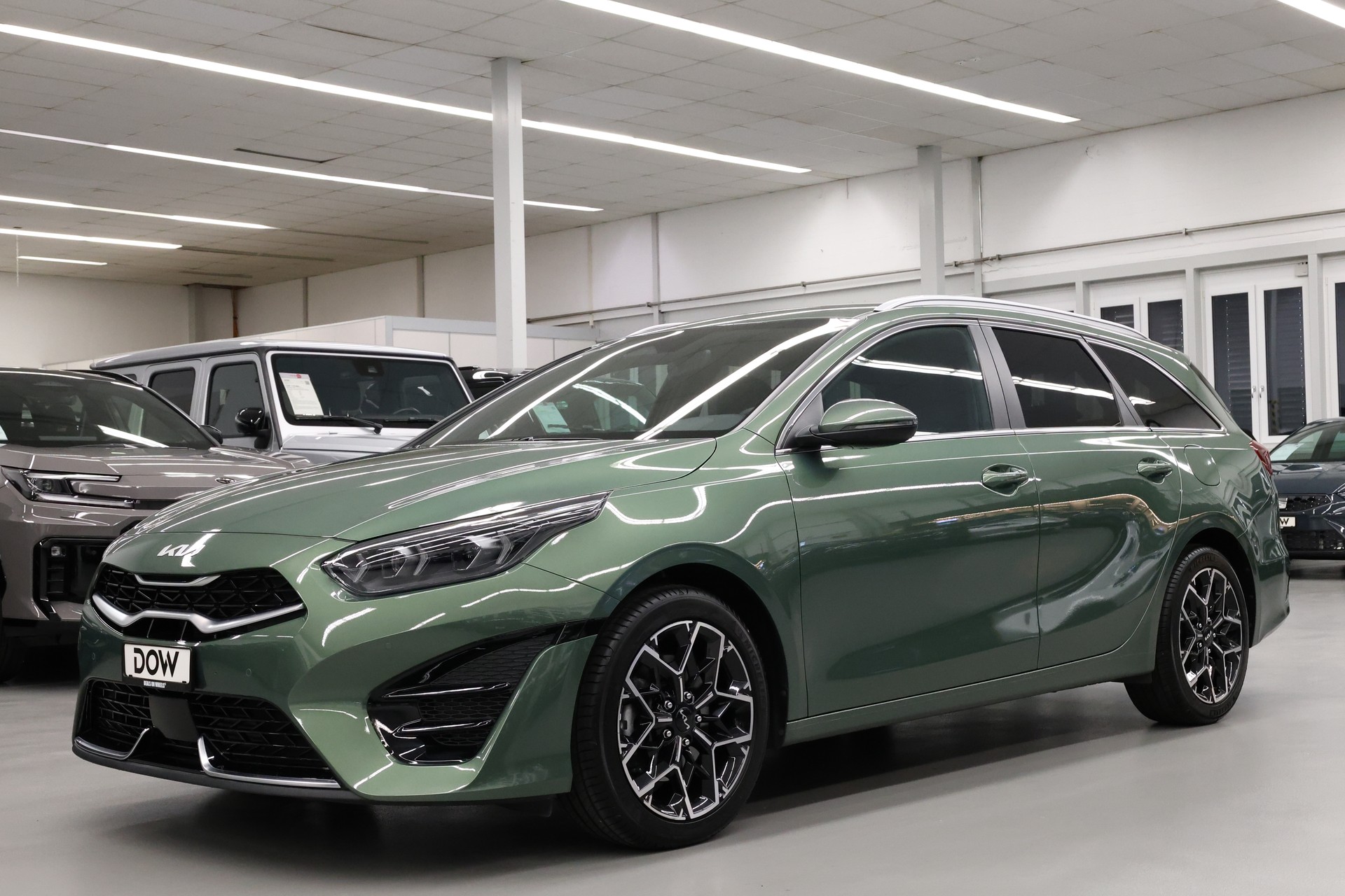 KIA Ceed SW 1.5 T-GDi GT-Line-showroom-element-2