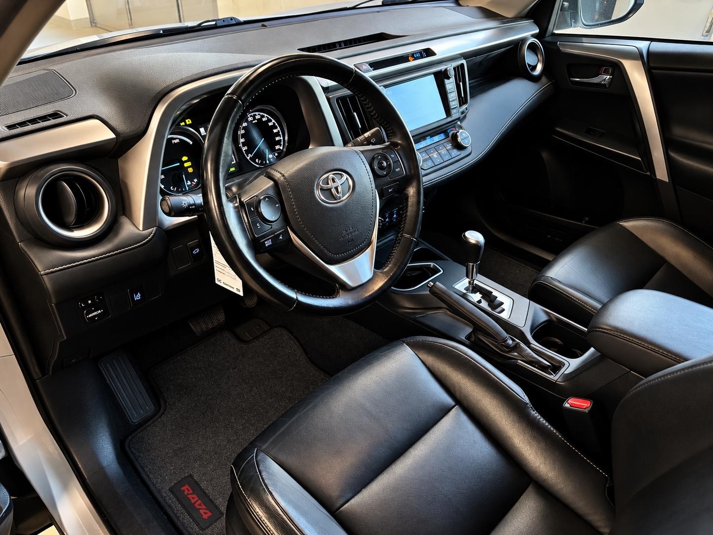 TOYOTA RAV-4 2.5 HSD Trend e-CVT-image-10