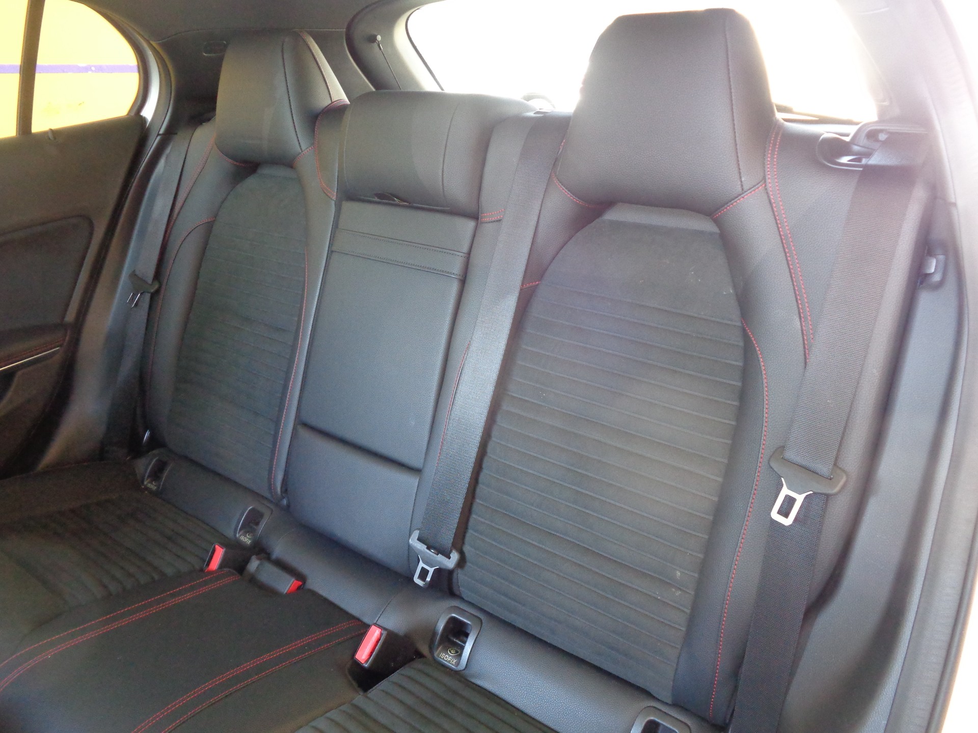 MERCEDES-BENZ GLA 220 AMG Line 4Matic 7G-DCT-image-10