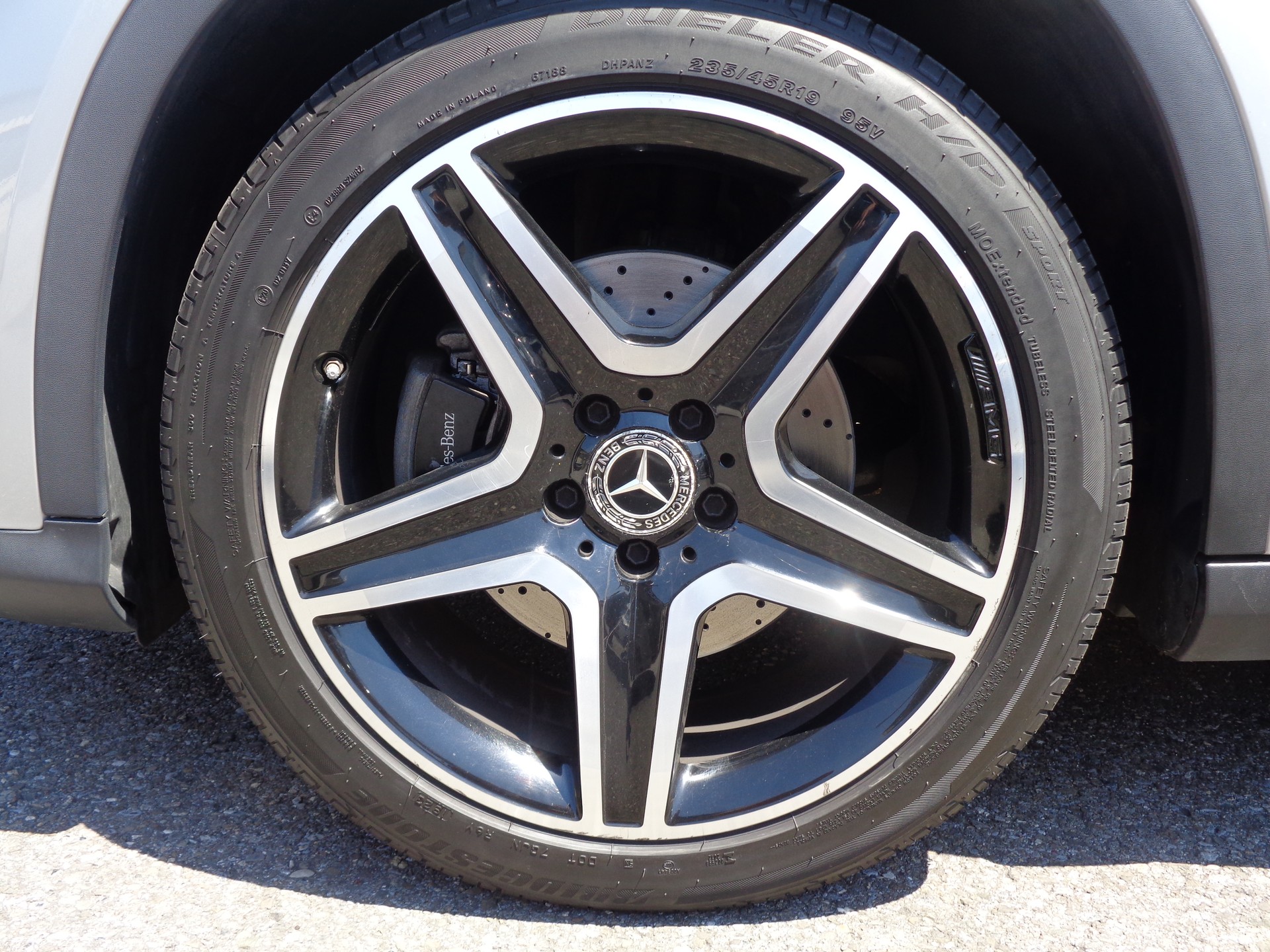 MERCEDES-BENZ GLA 220 AMG Line 4Matic 7G-DCT-image-3