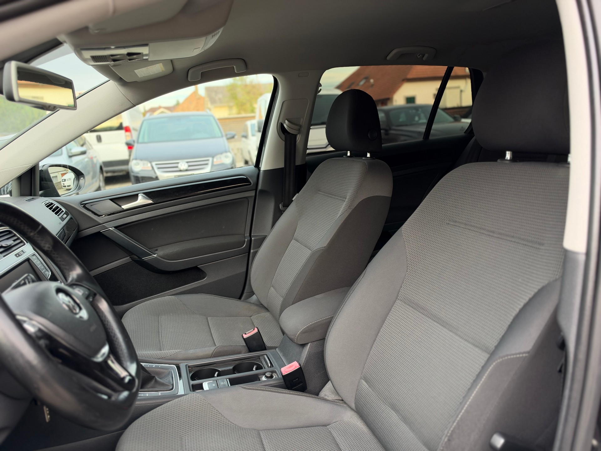 VW Golf 1.4 TSI Comfortline-image-12