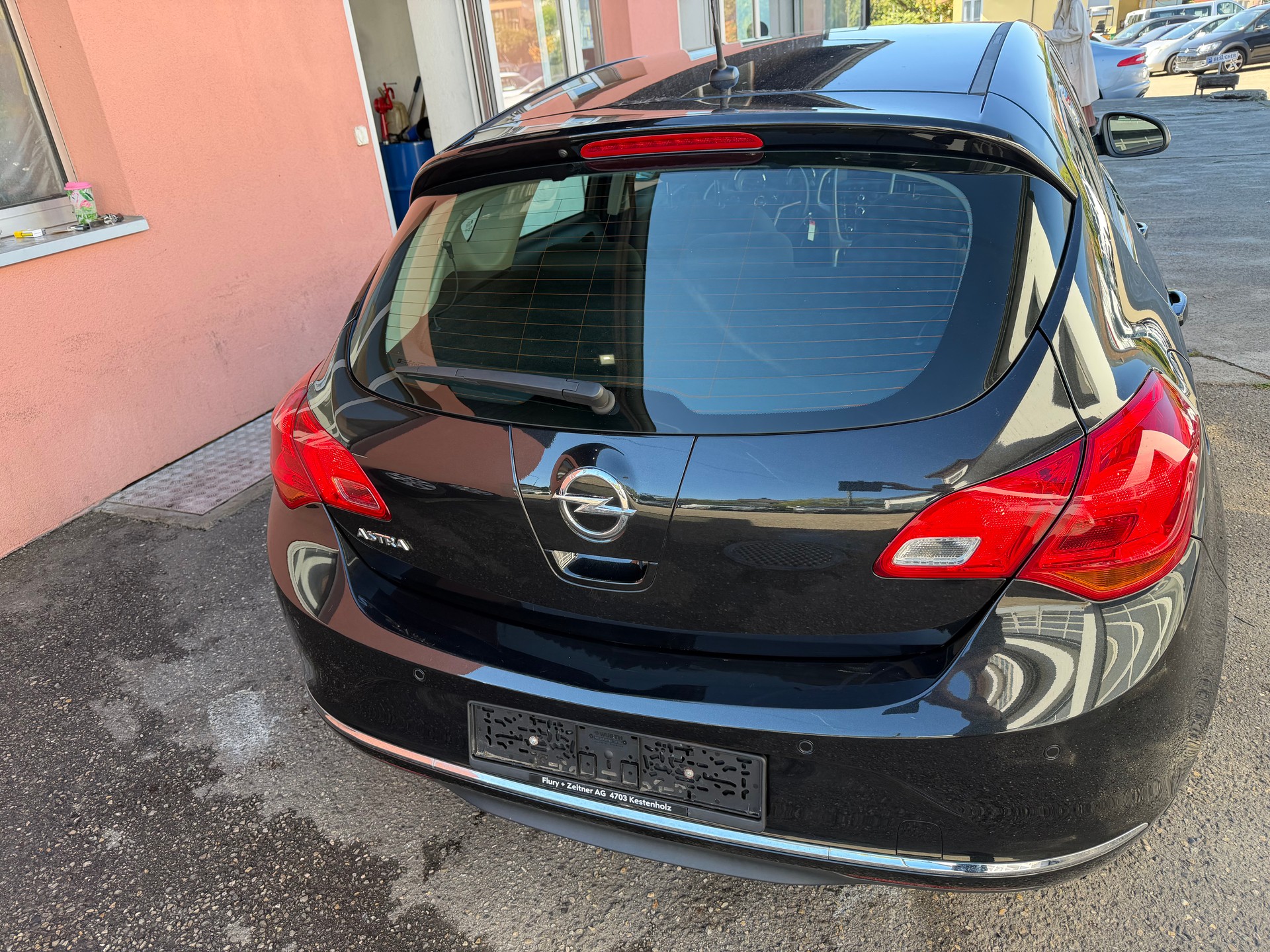OPEL Astra 1.4i 16V Turbo Active Edition-image-4