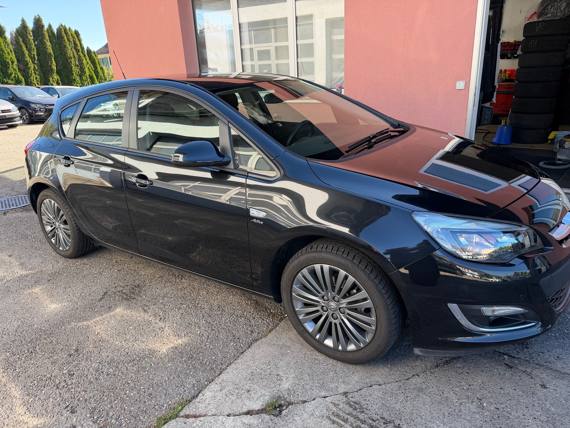 OPEL Astra 1.4i 16V Turbo Active Edition-image-1