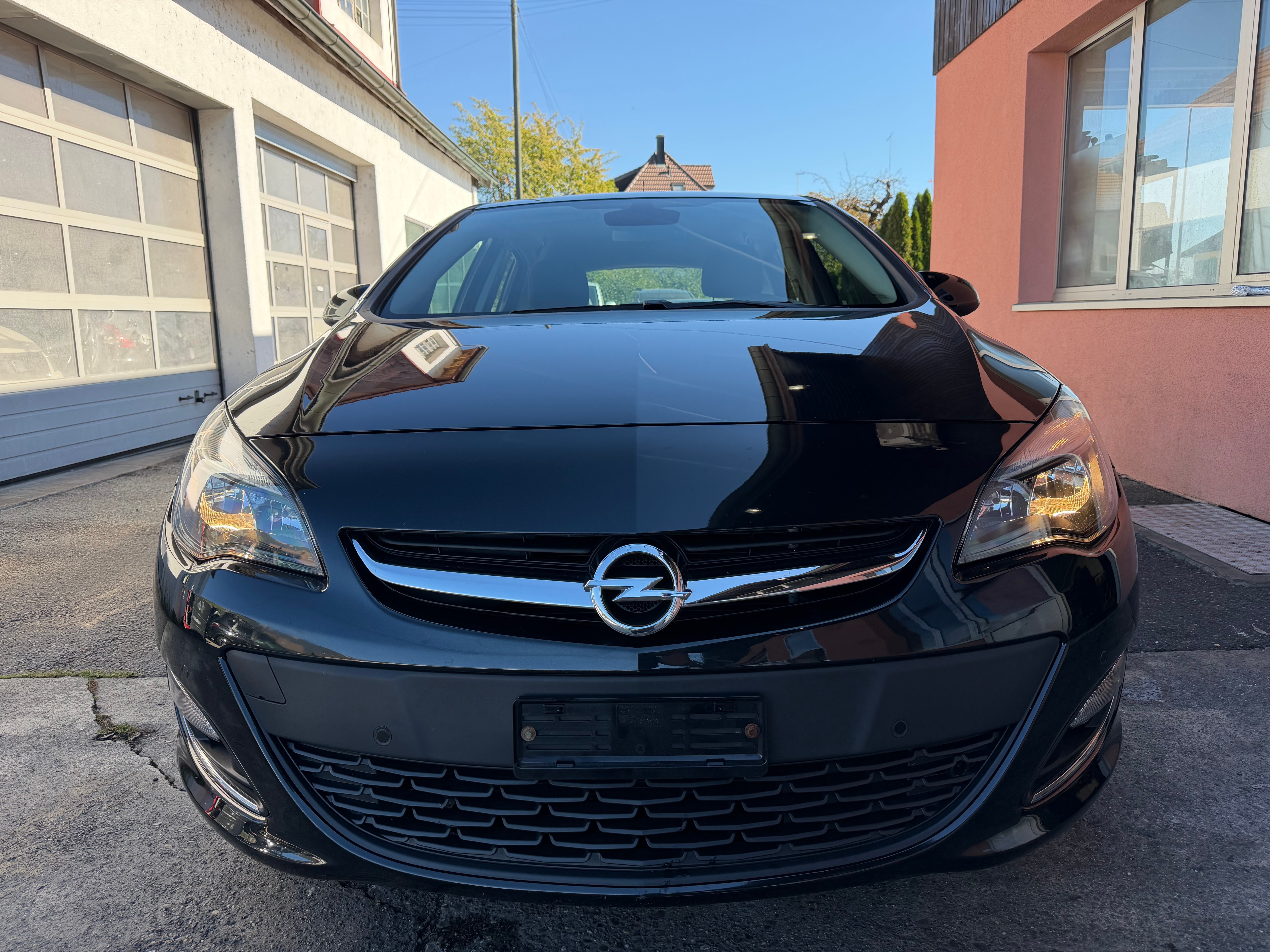 Car photo