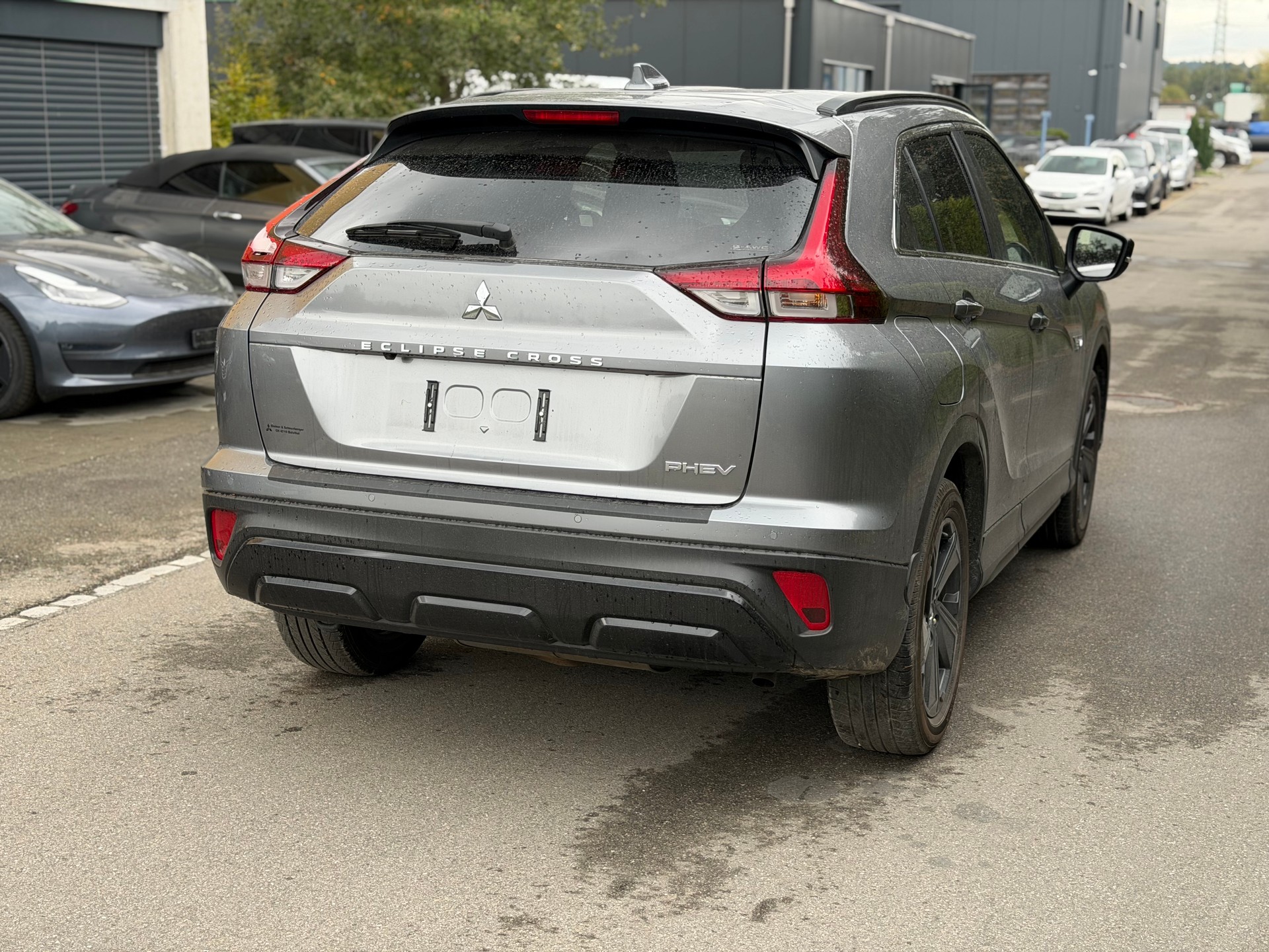 MITSUBISHI Eclipse Cross 2.4 PHEV Blackline 4WD-image-7