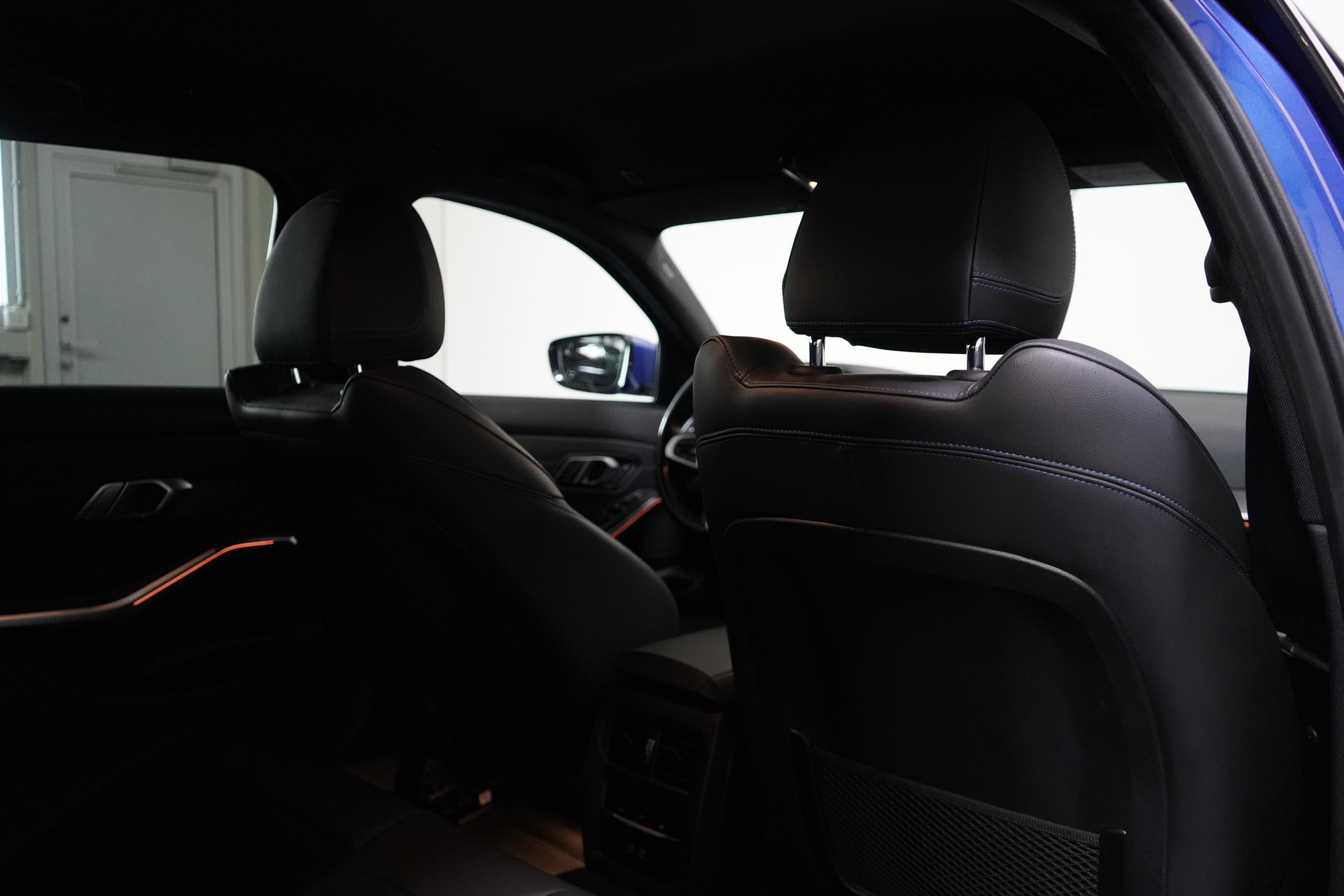 BMW 320d xDrive 48V Touring M Sport Steptronic-image-9