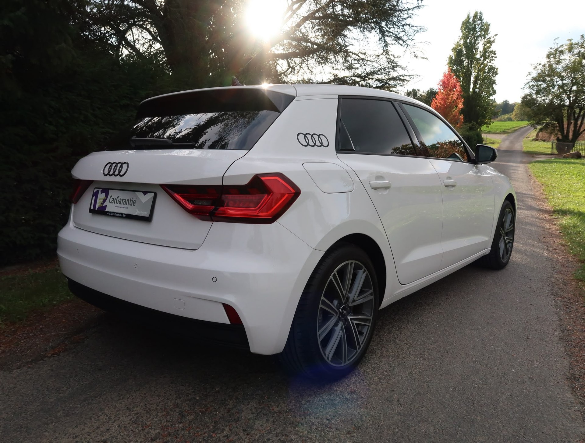 AUDI A1 Sportback 1.0 30 TFSI Attraction S-Tronic-image-4