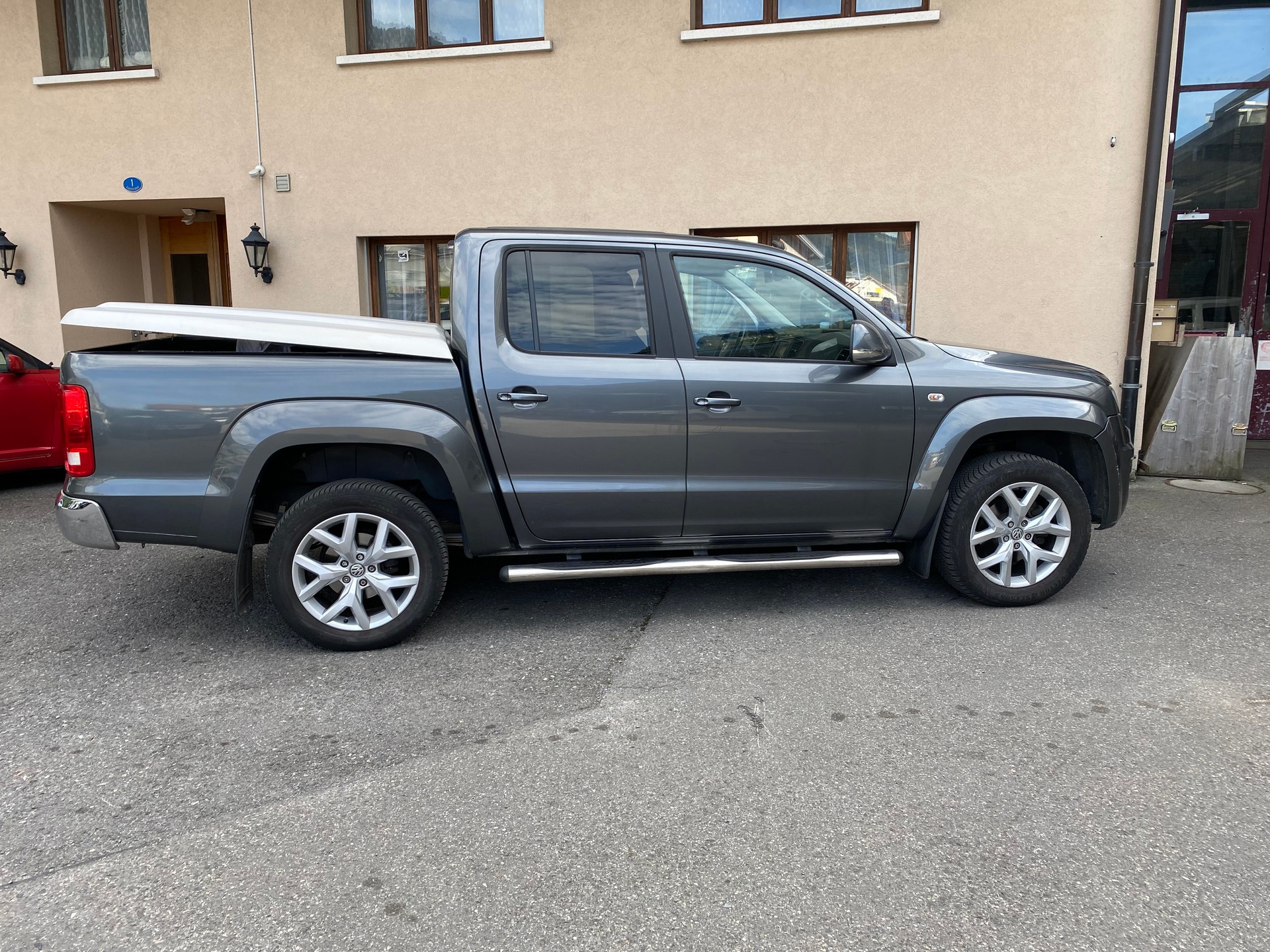 VW Amarok 3.0TDI Highline 4Motion Automatic-image-12
