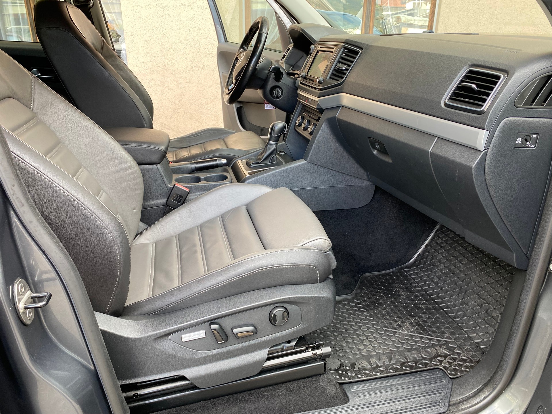 VW Amarok 3.0TDI Highline 4Motion Automatic-image-6