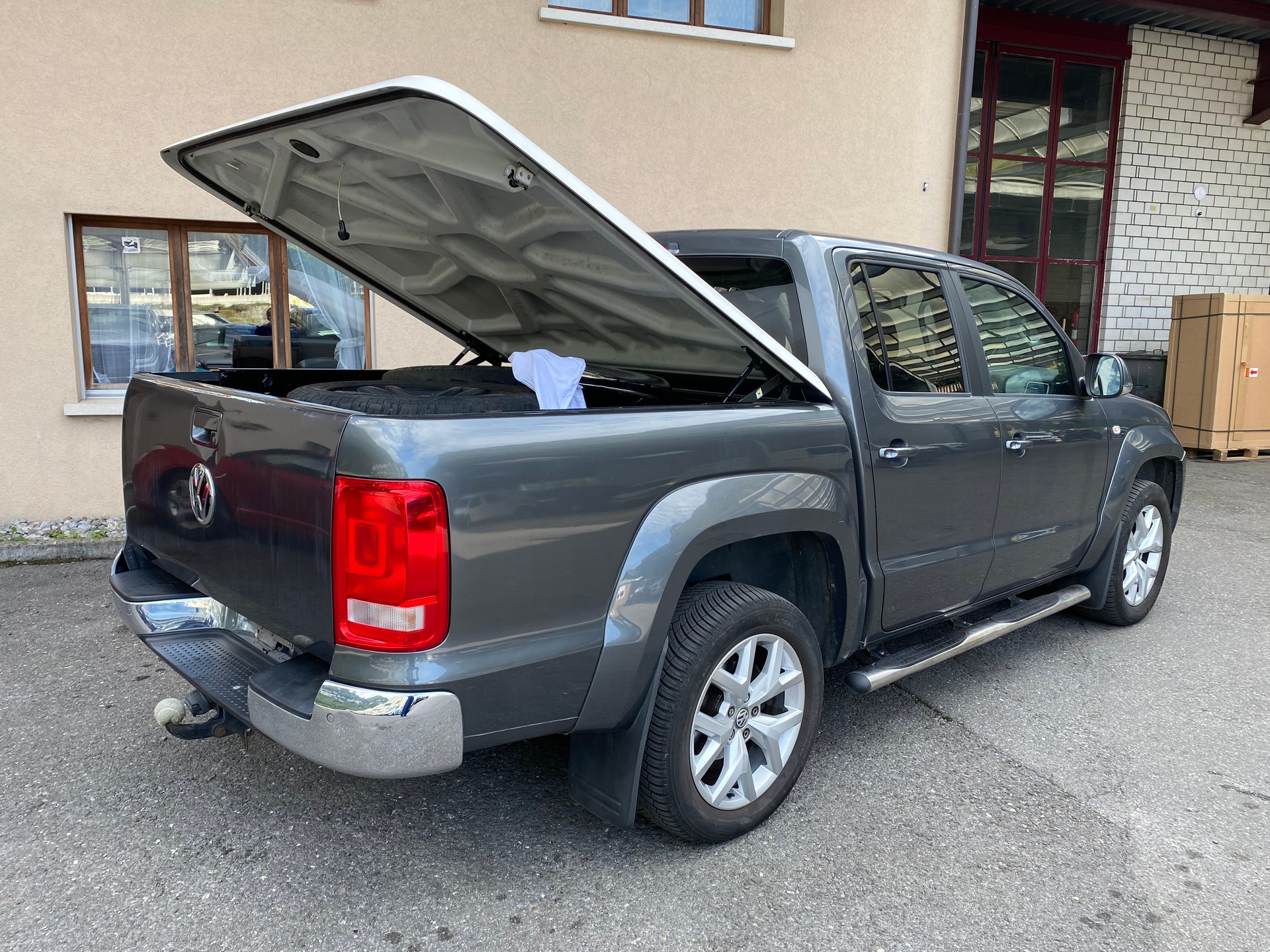 VW Amarok 3.0TDI Highline 4Motion Automatic-image-11