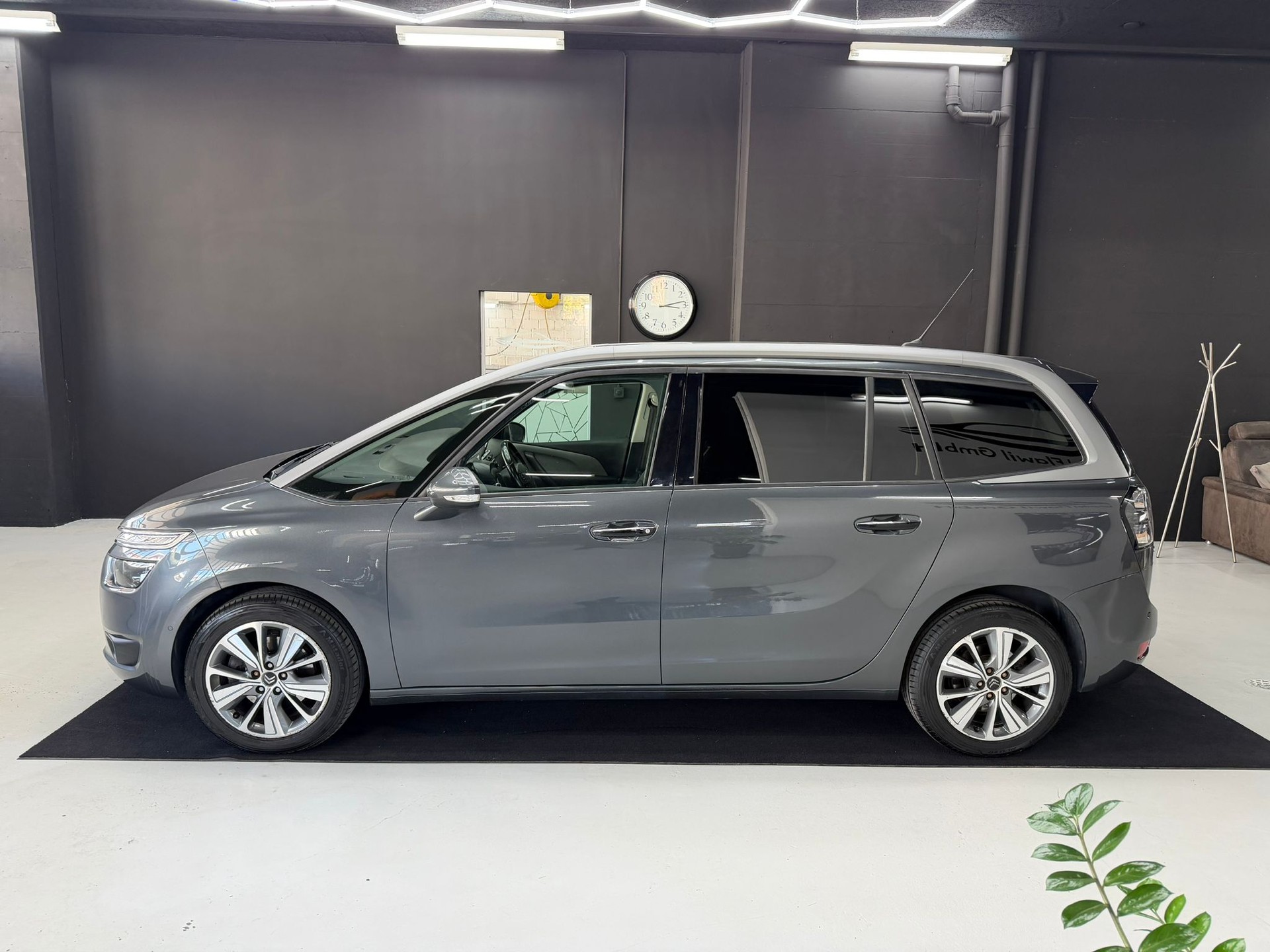 CITROEN Grand C4 Picasso 2.0 BlueHDi Exclusive Automatic-image-2
