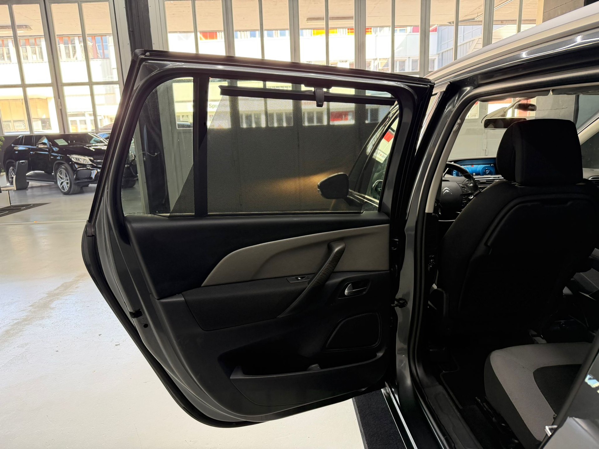 CITROEN Grand C4 Picasso 2.0 BlueHDi Exclusive Automatic-image-11