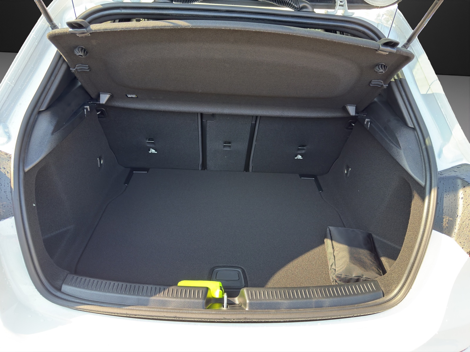 MERCEDES-BENZ A 200 Night Star 7G-DCT-image-8