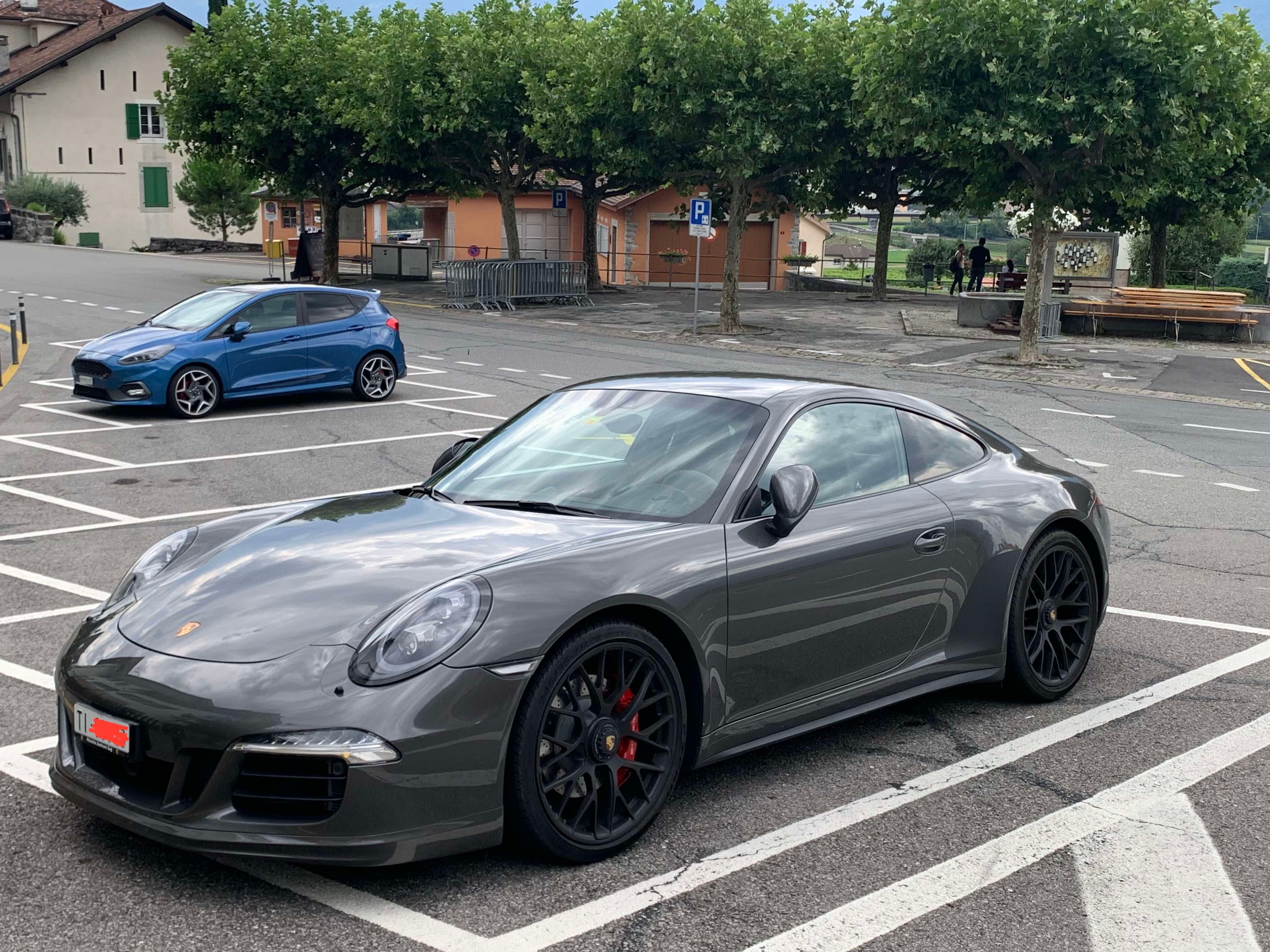 Car photo