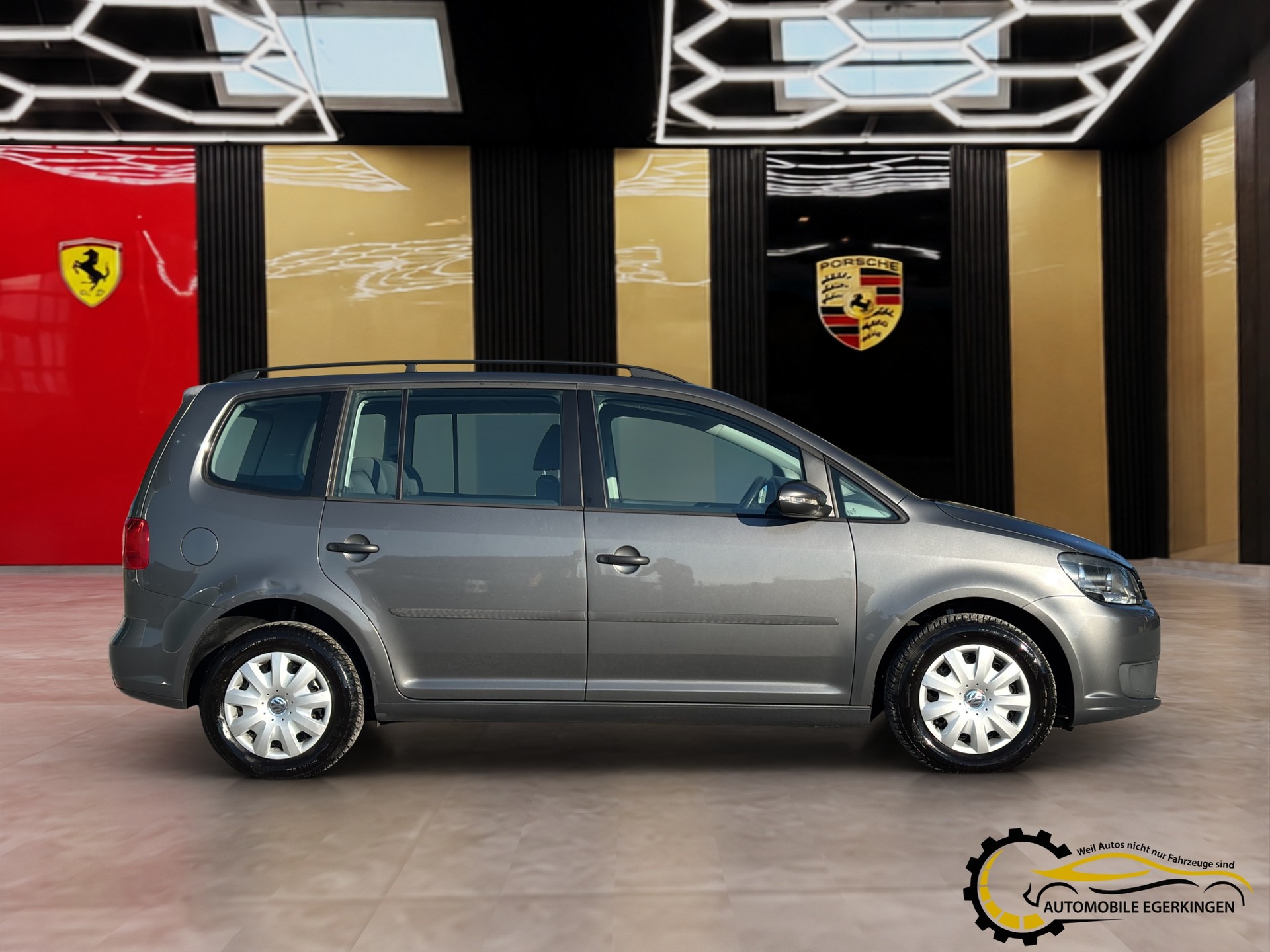 VW Touran 1.6 TDI Trendline-image-3