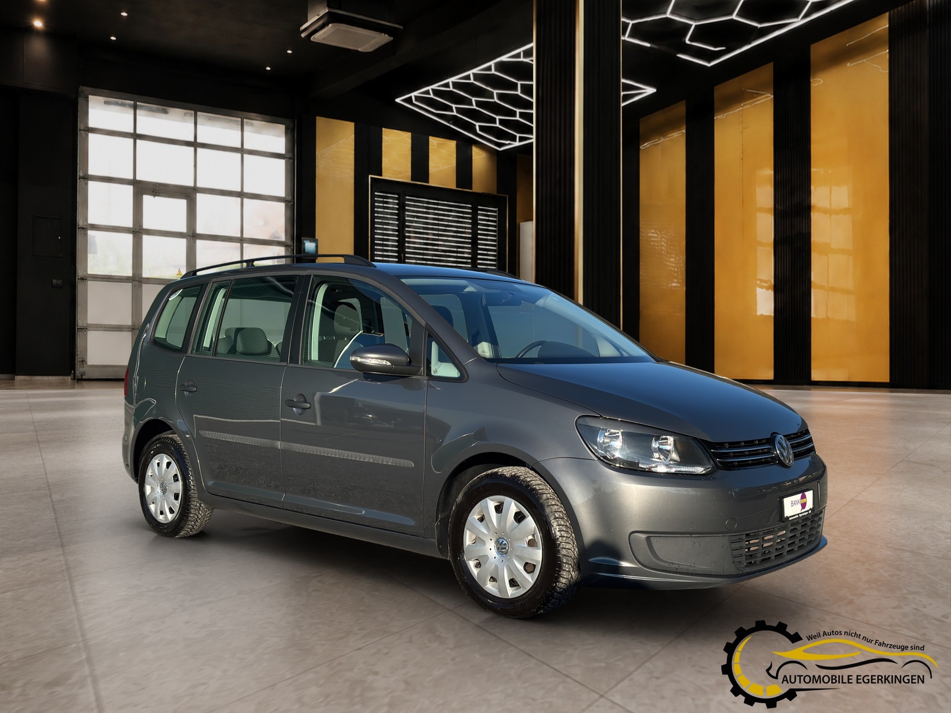 VW Touran 1.6 TDI Trendline-image-2