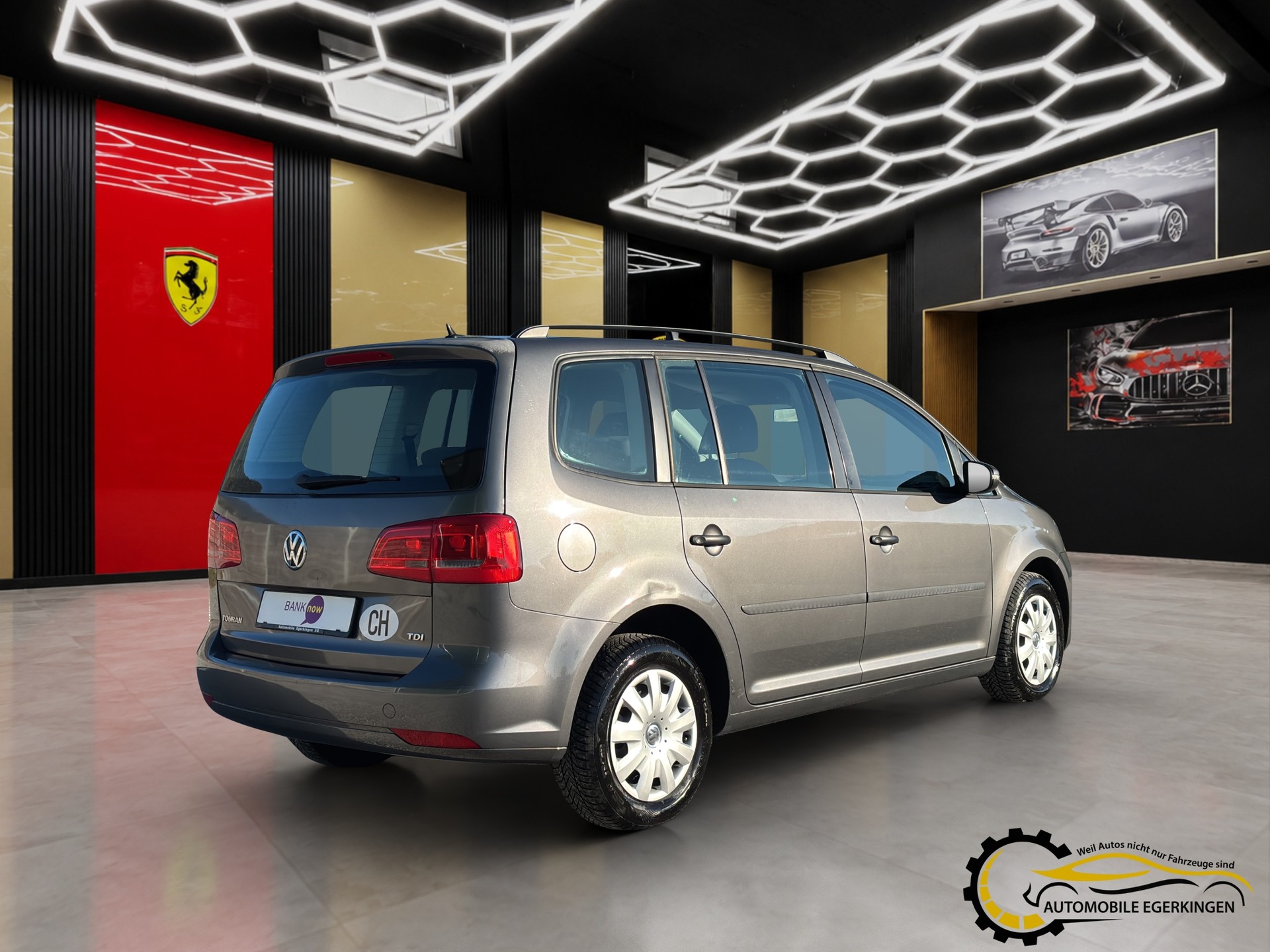 VW Touran 1.6 TDI Trendline-image-4
